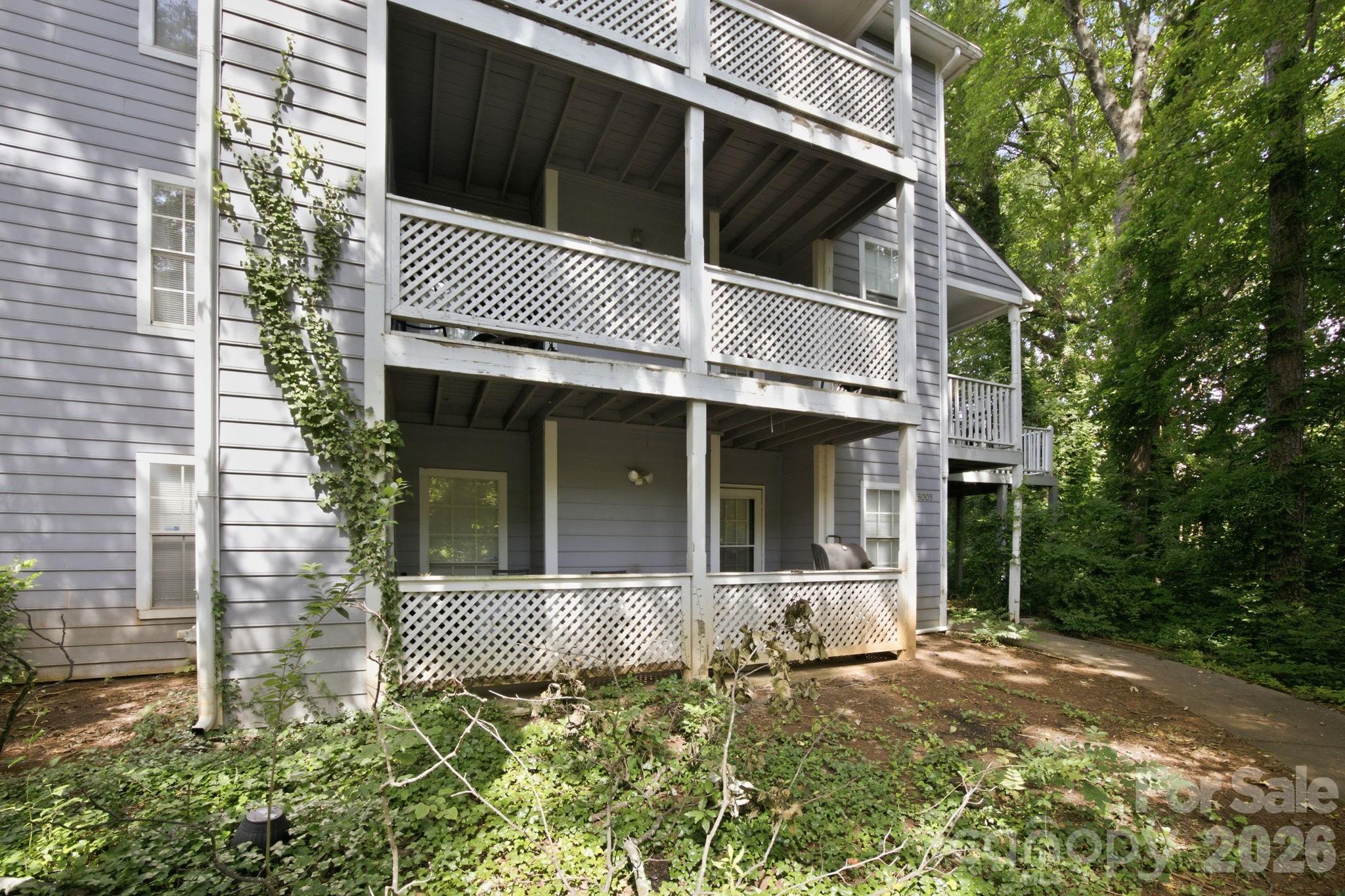 6005 Pinebark Court — Charlotte