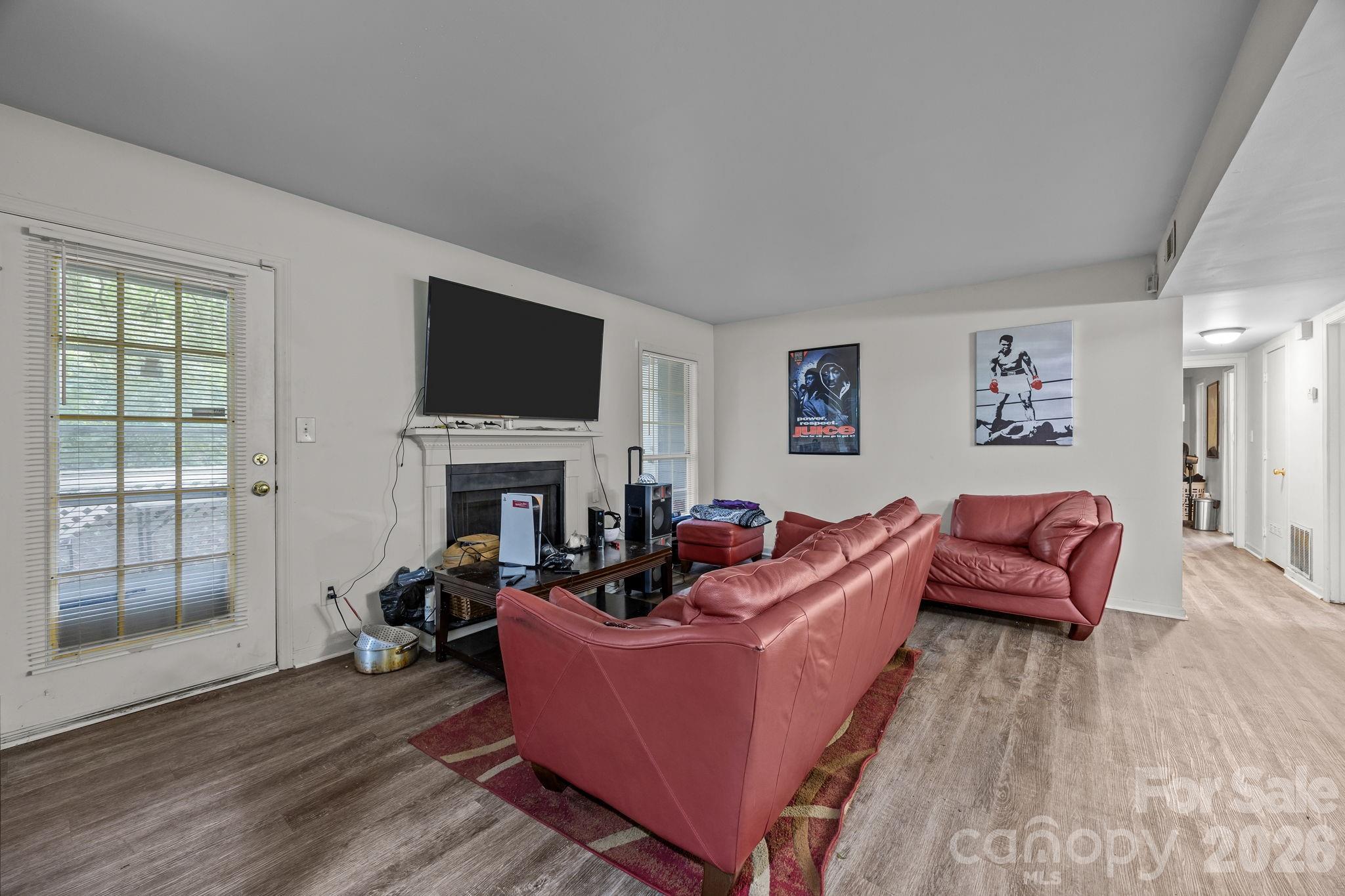 6005 Pinebark Court — Charlotte