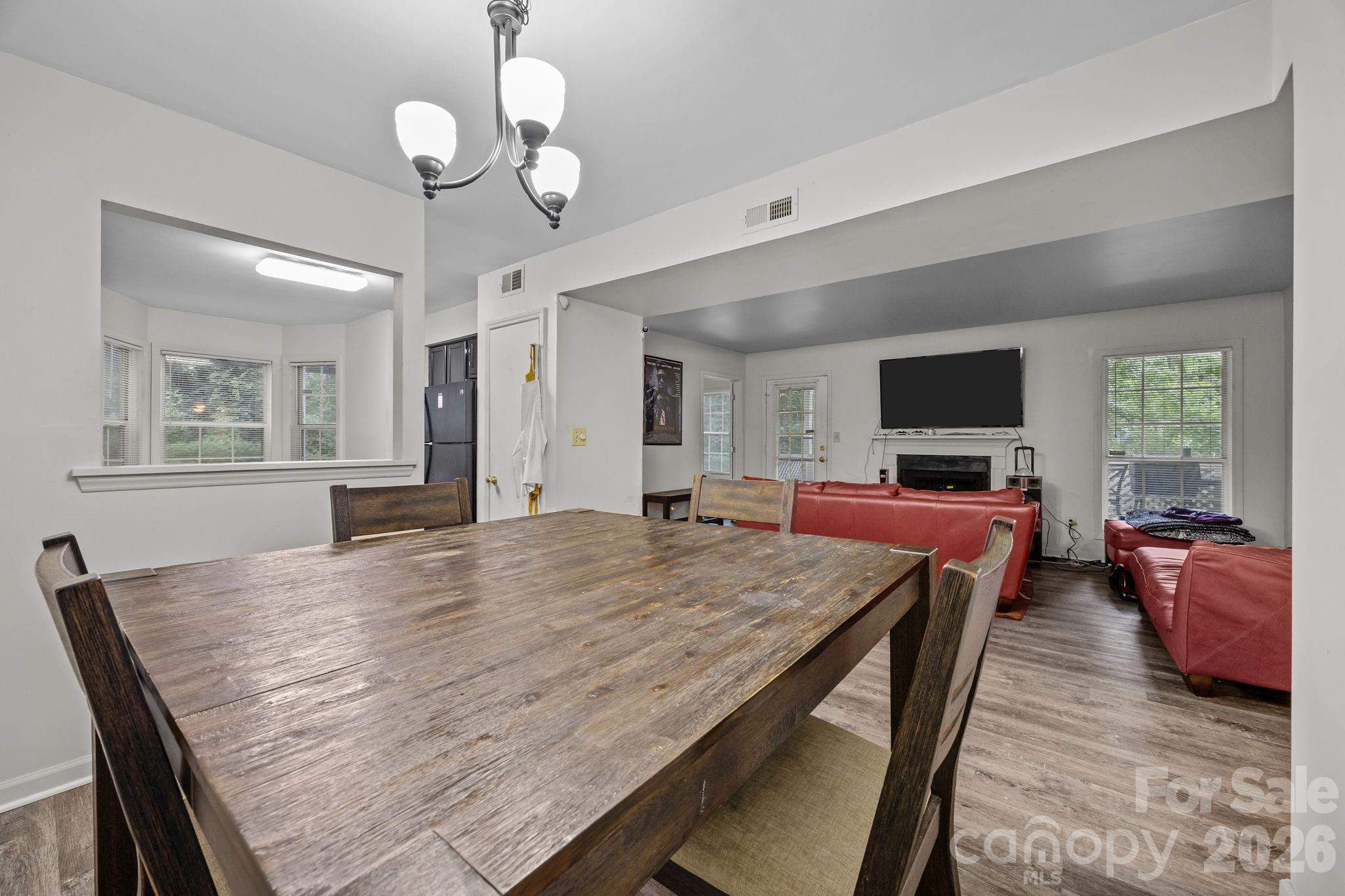 6005 Pinebark Court — Charlotte