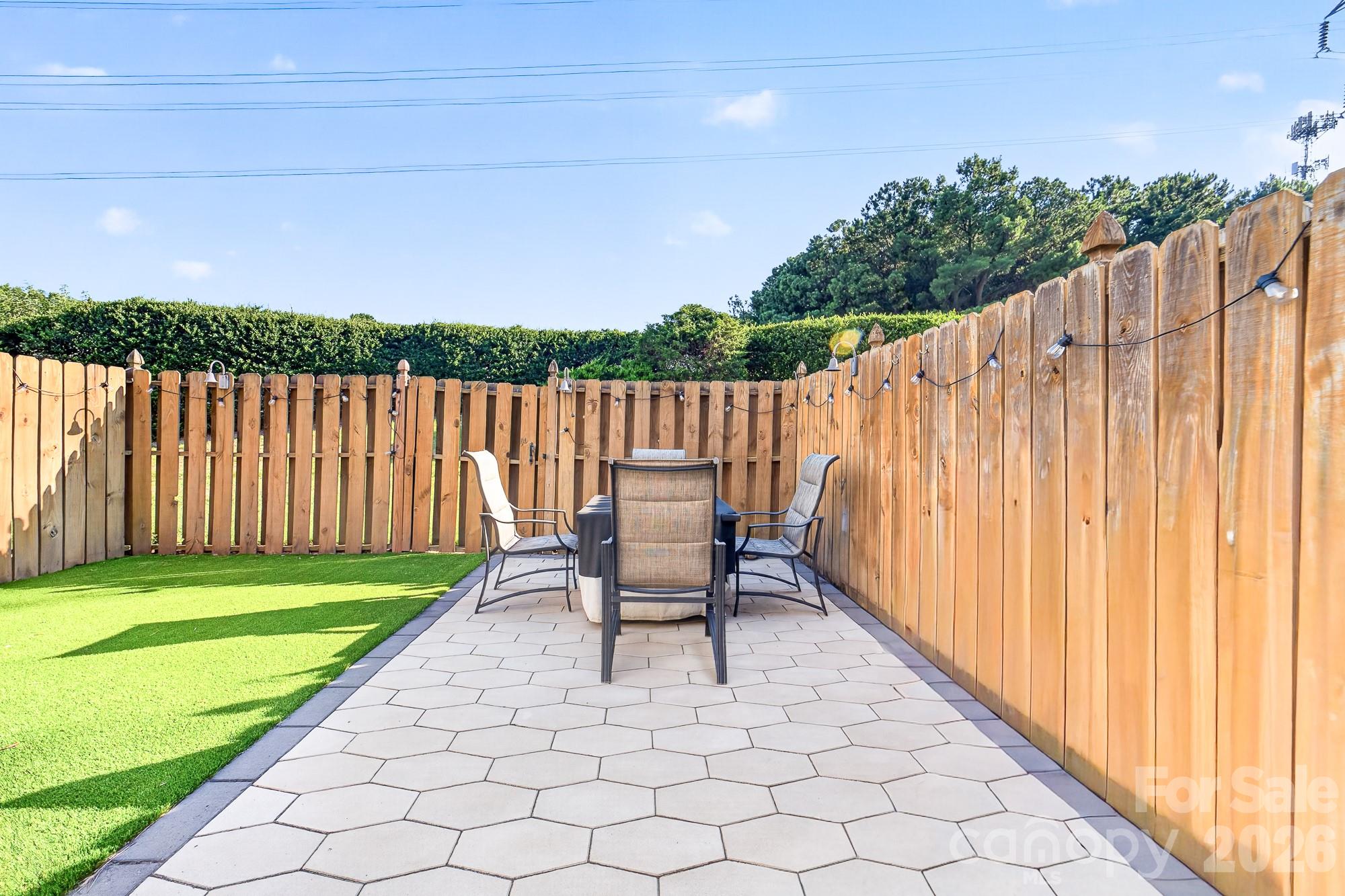 9712 Elizabeth Townes Lane — Charlotte