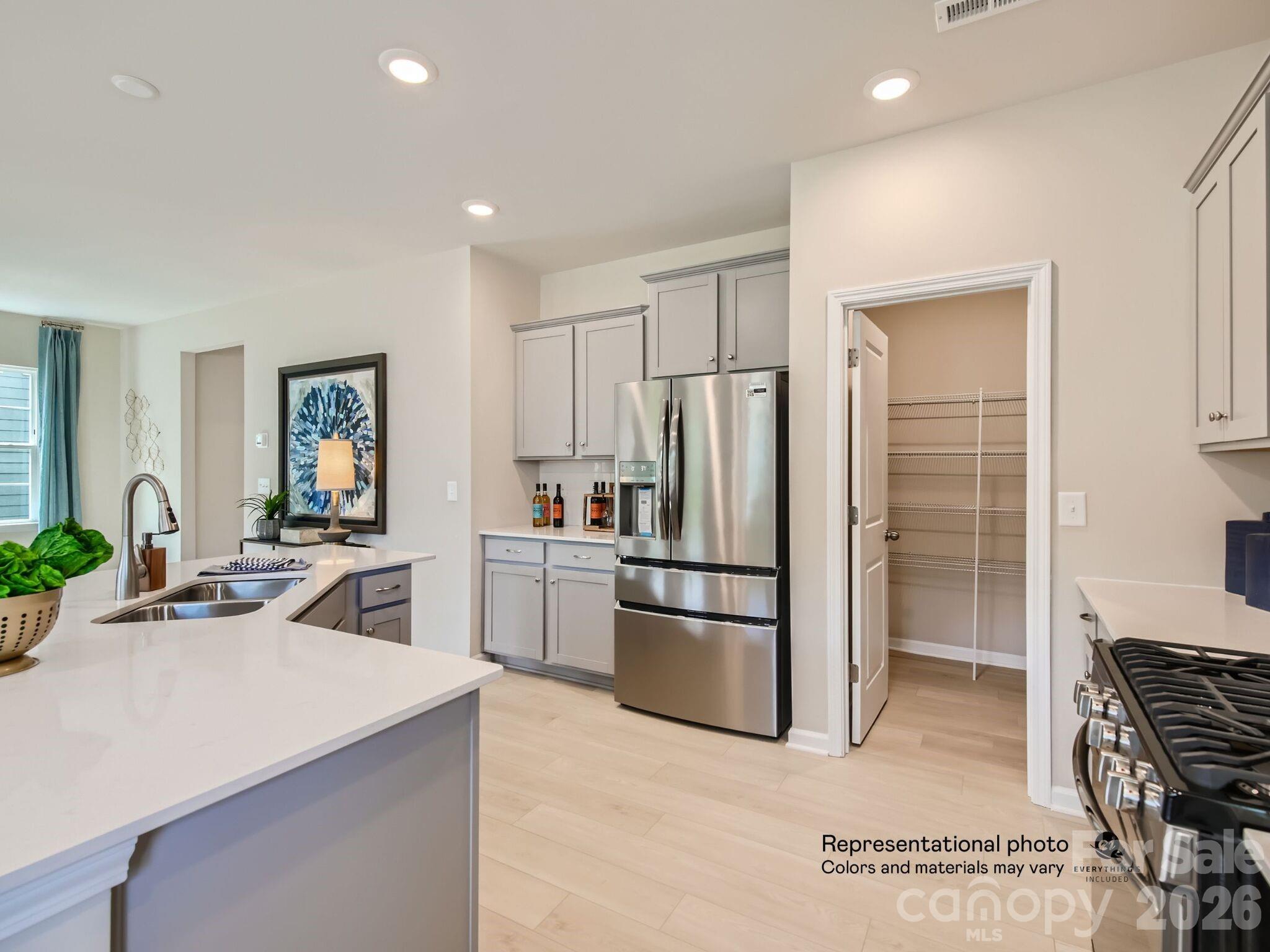 1331 Coopers Court #188 — Belmont