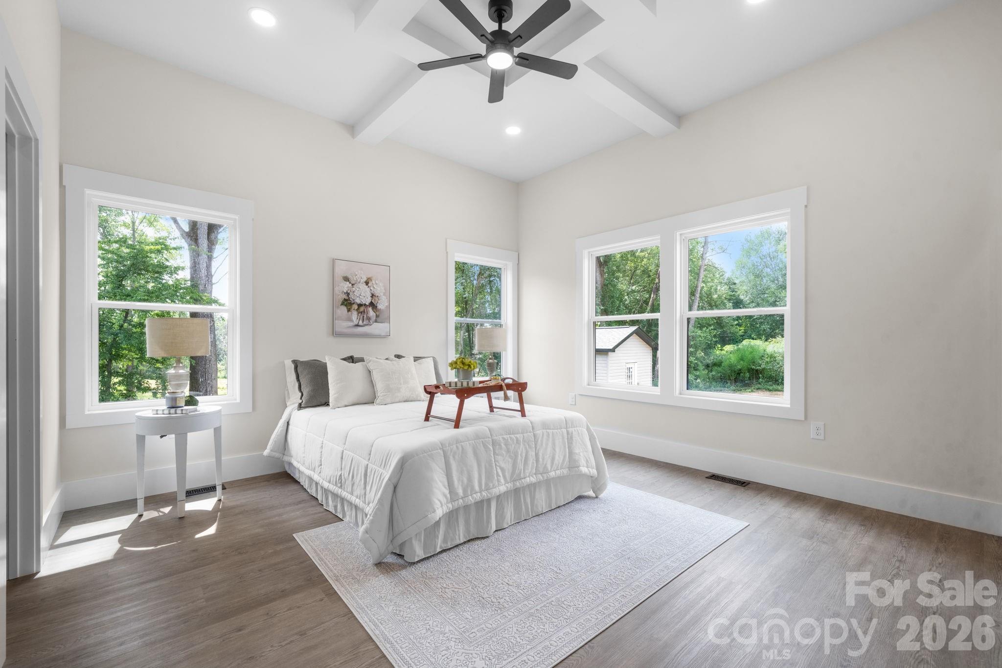 2237 Ashwood Street — Maiden