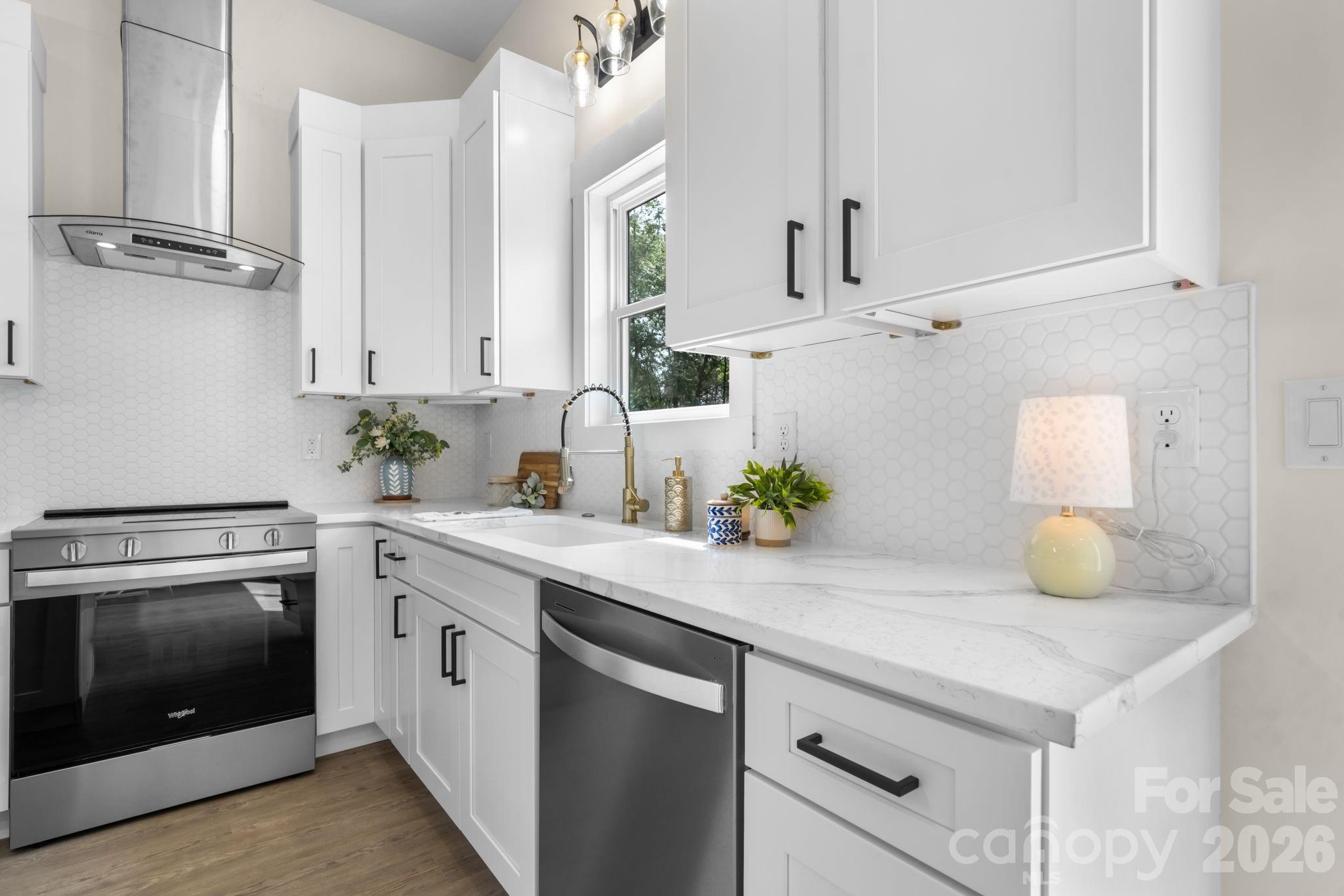 2237 Ashwood Street — Maiden