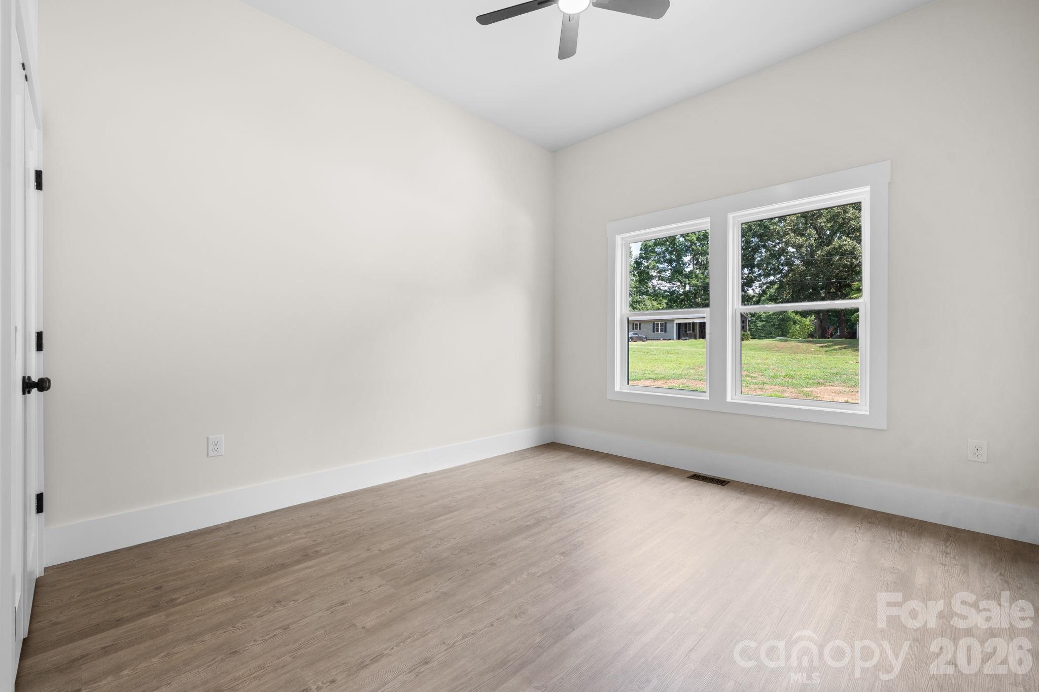2237 Ashwood Street — Maiden