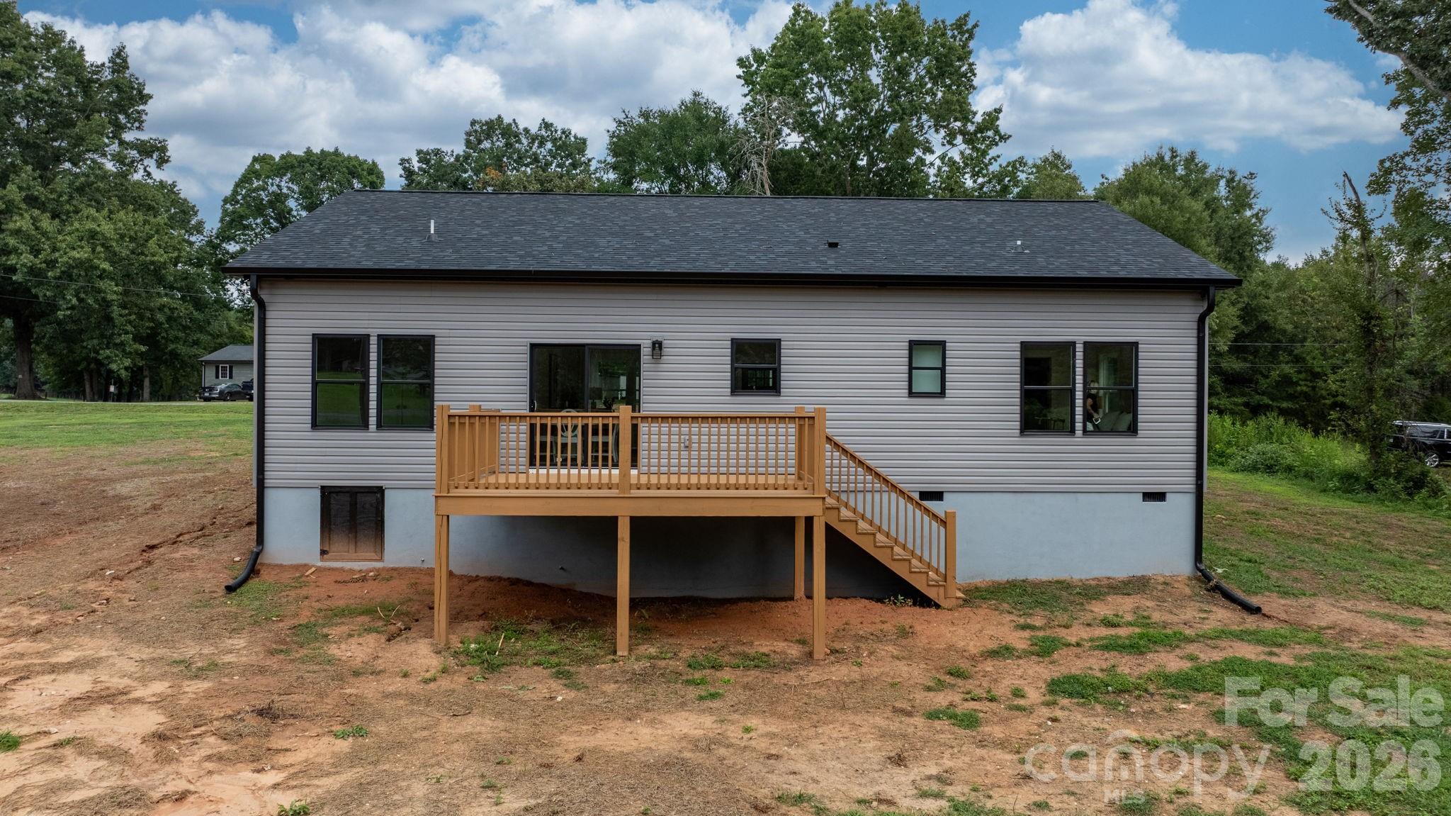 2237 Ashwood Street — Maiden