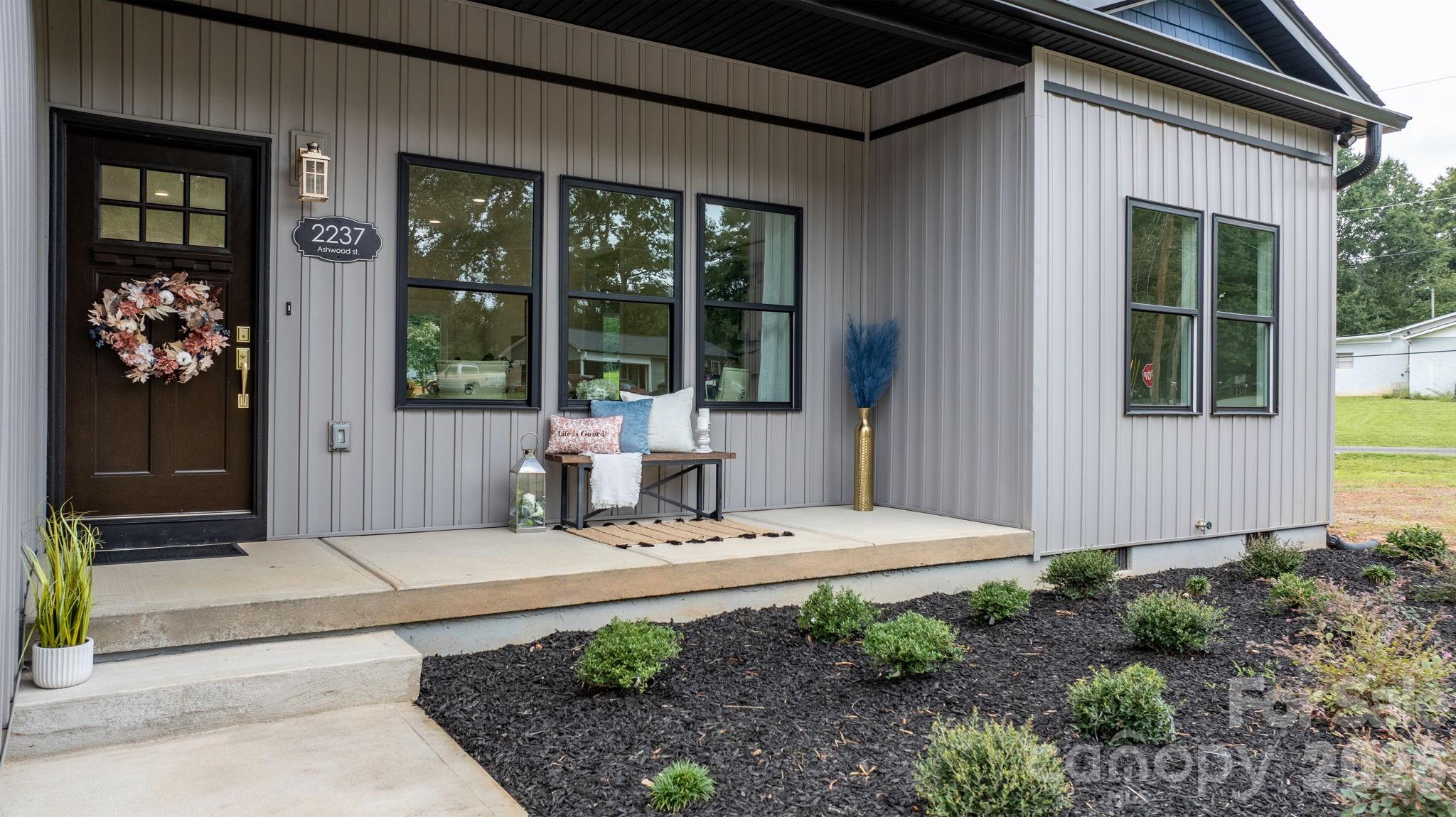 2237 Ashwood Street — Maiden