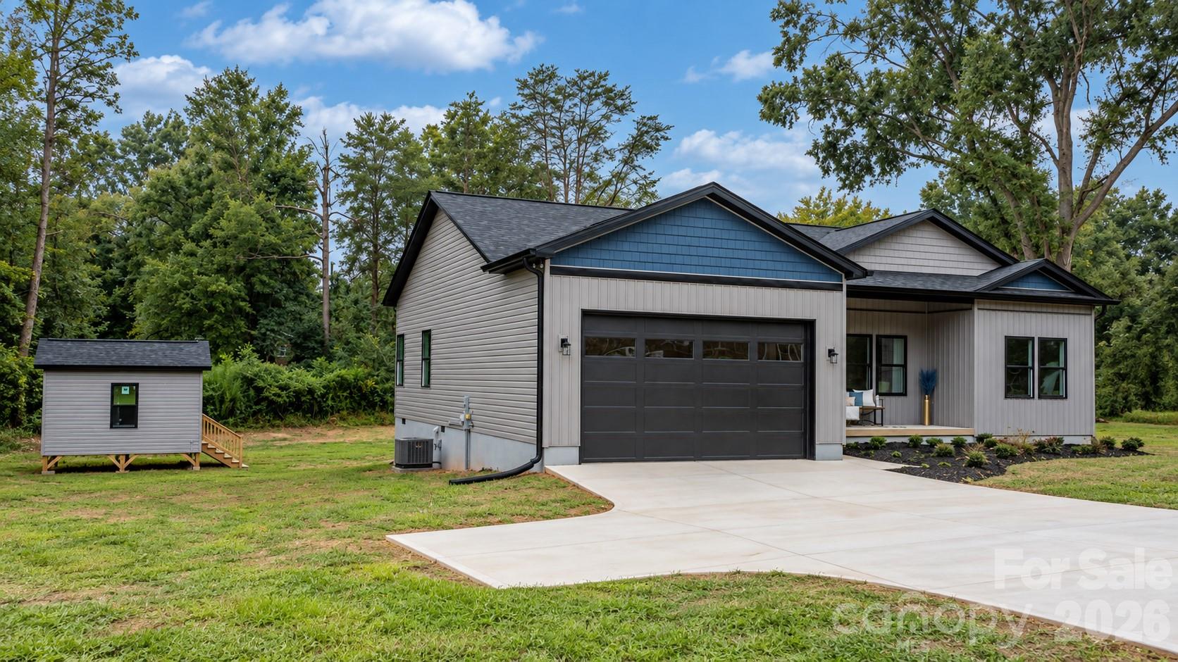 2237 Ashwood Street — Maiden