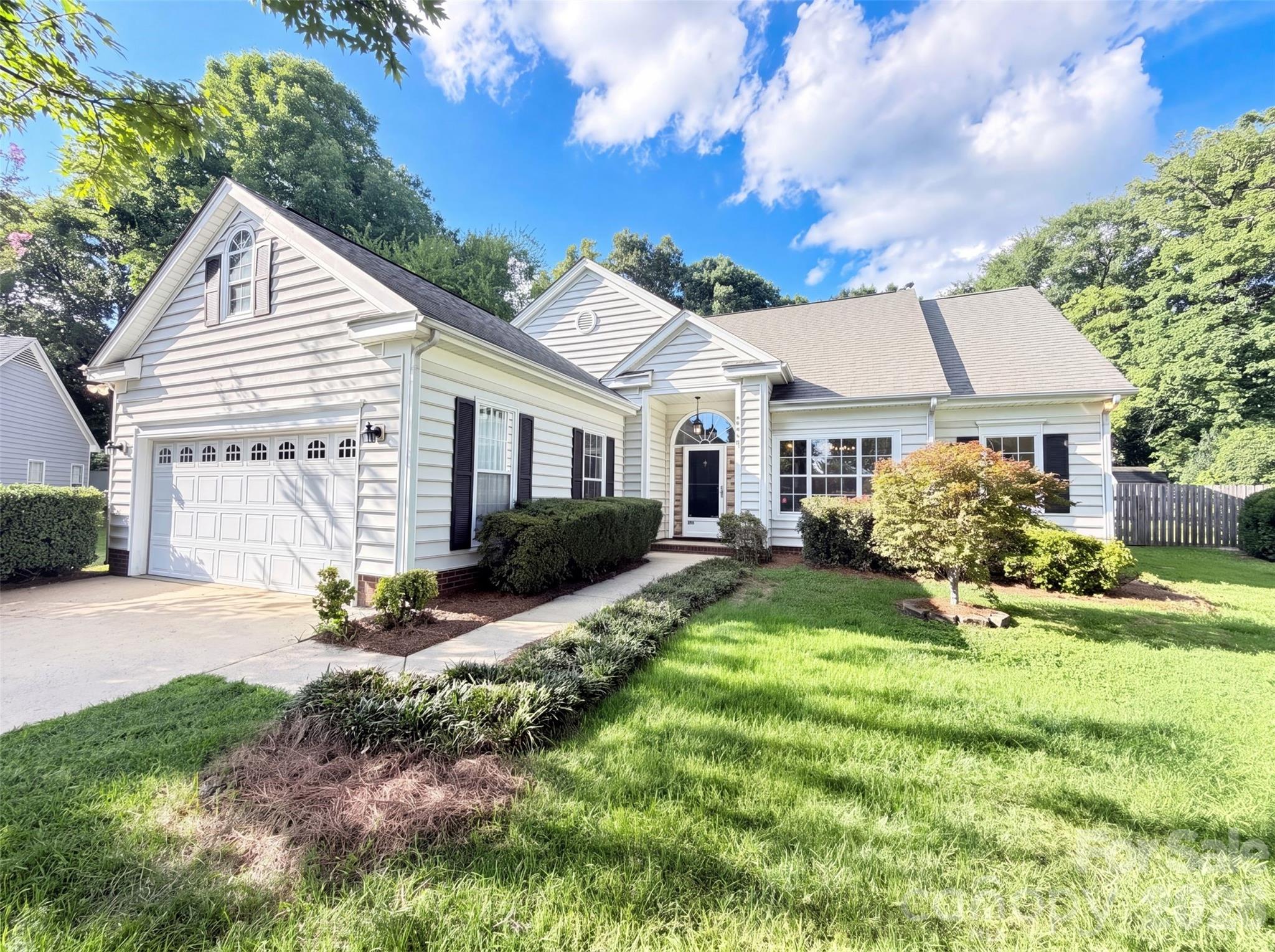 8536 Albury Walk Lane — Charlotte