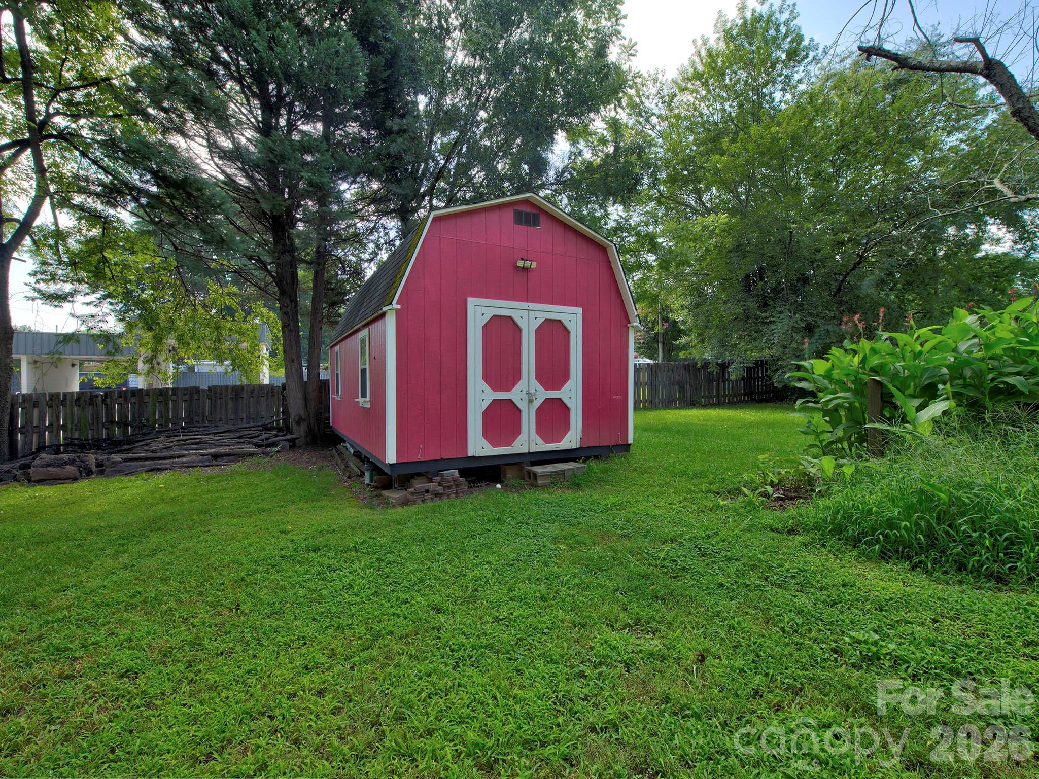 46 Mandalay Place SW — Concord