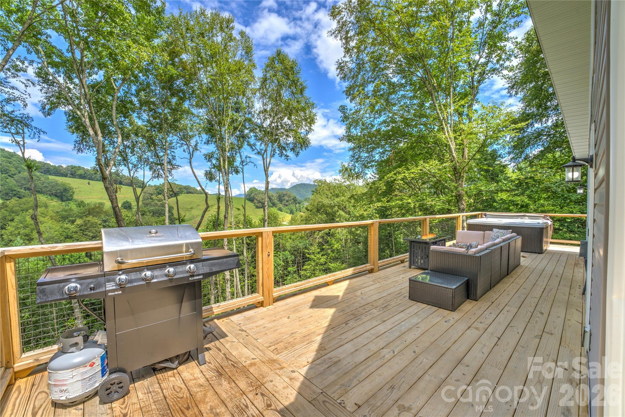 145 Banjo Lane — Waynesville