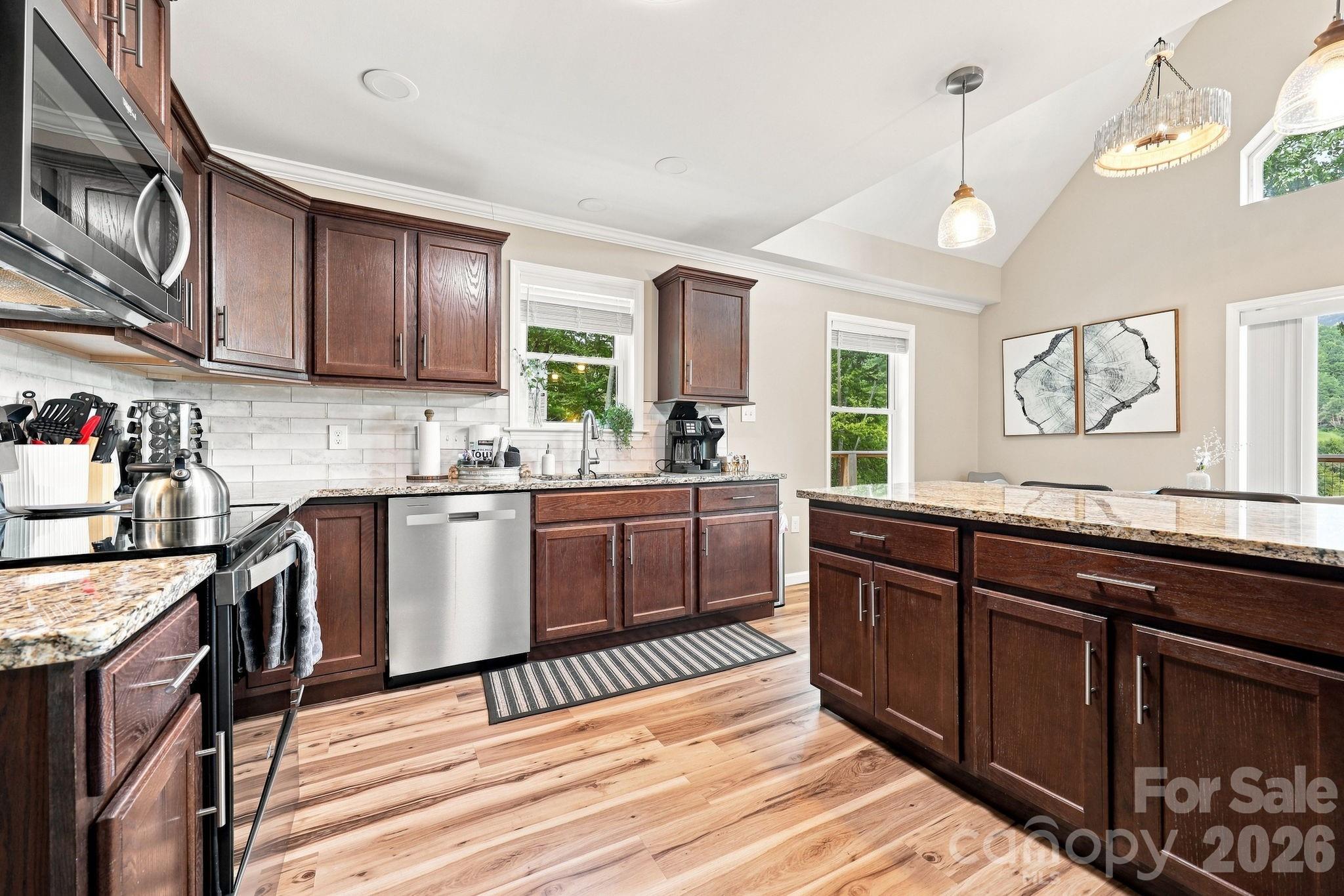 145 Banjo Lane — Waynesville