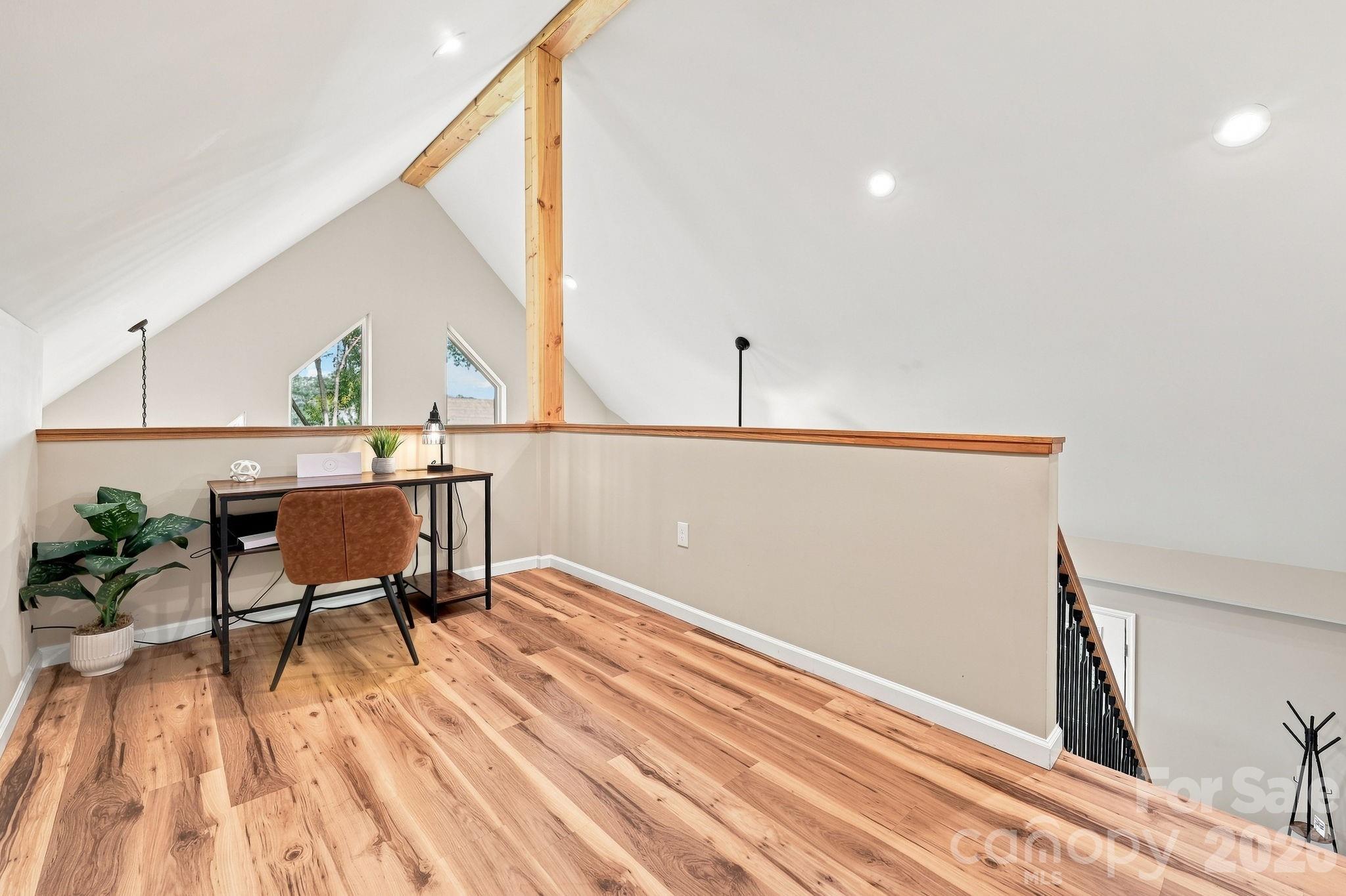 145 Banjo Lane — Waynesville