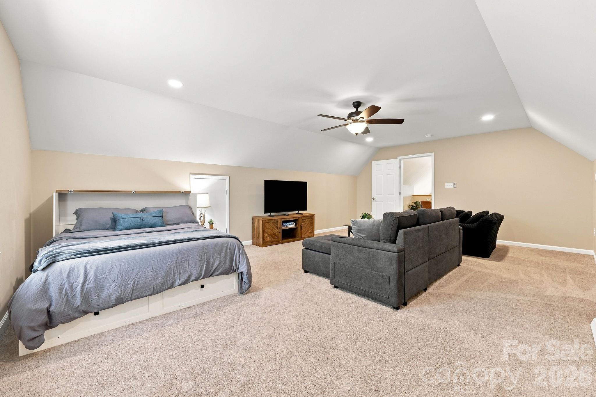145 Banjo Lane — Waynesville