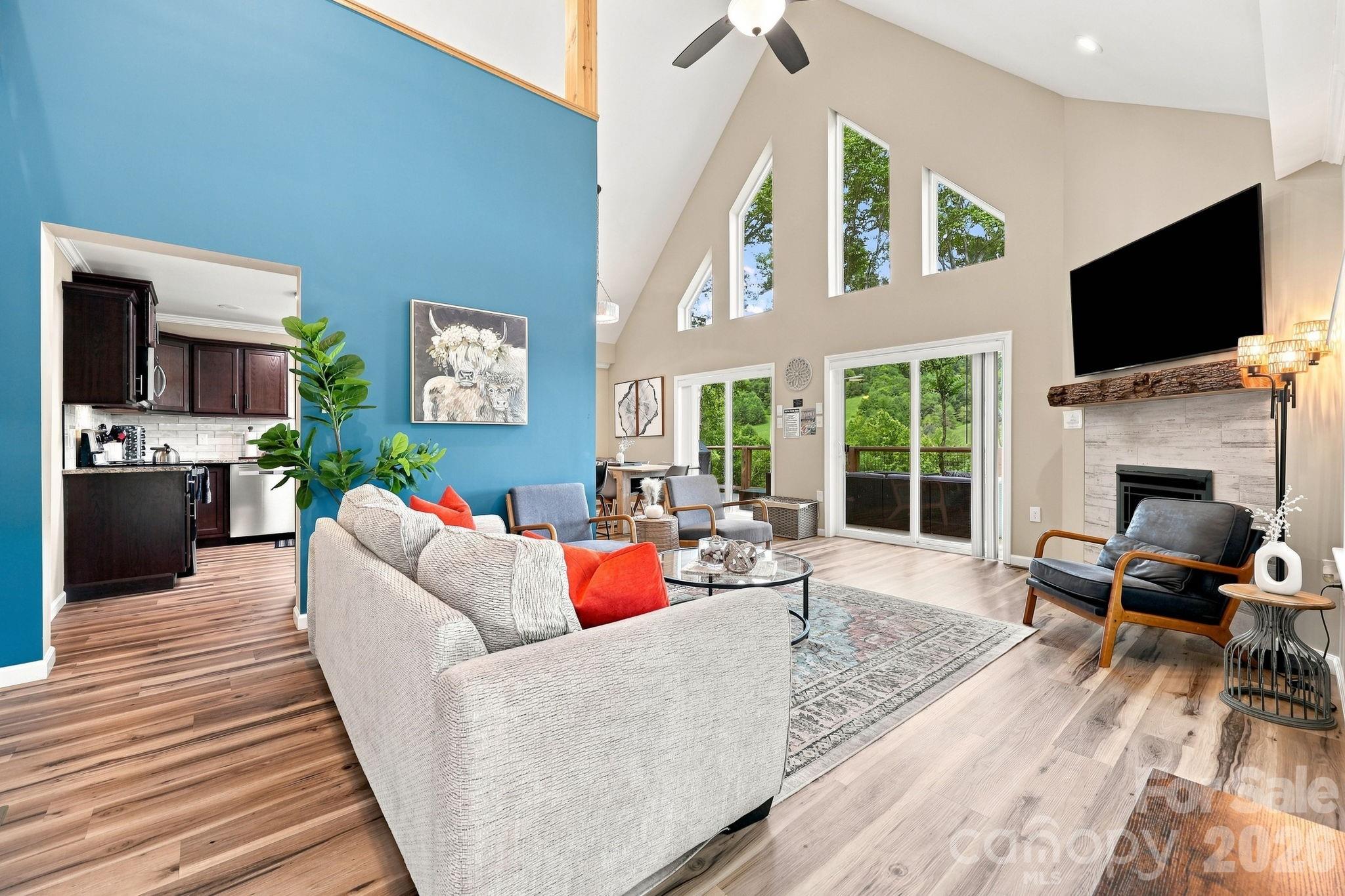 145 Banjo Lane — Waynesville