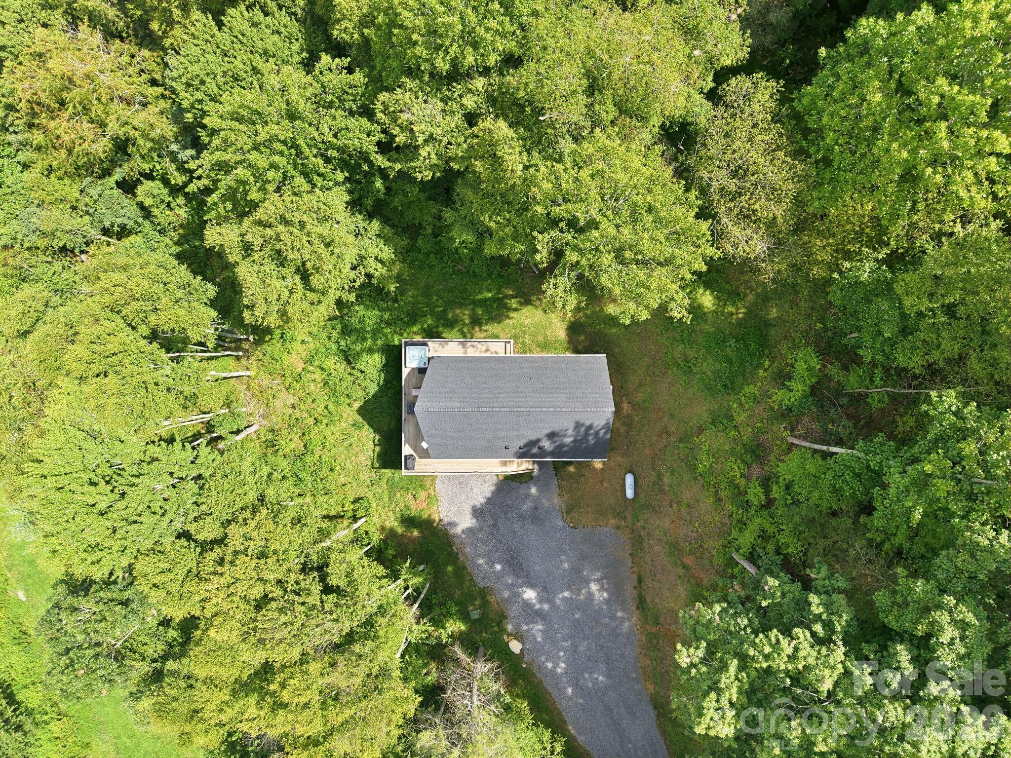 145 Banjo Lane — Waynesville