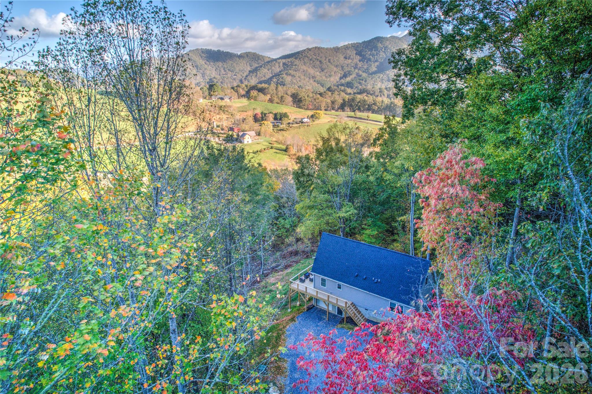 145 Banjo Lane — Waynesville