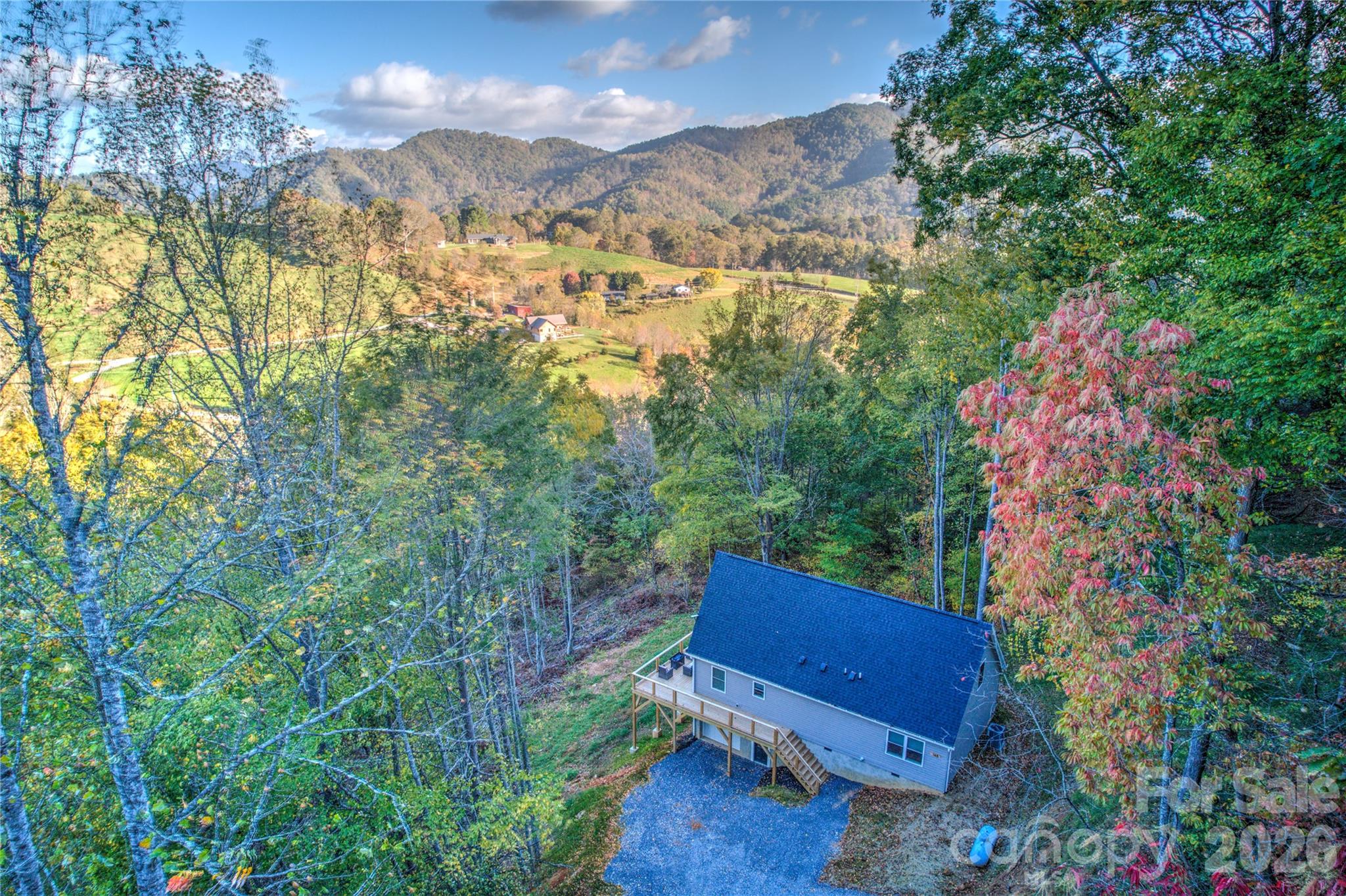 145 Banjo Lane — Waynesville