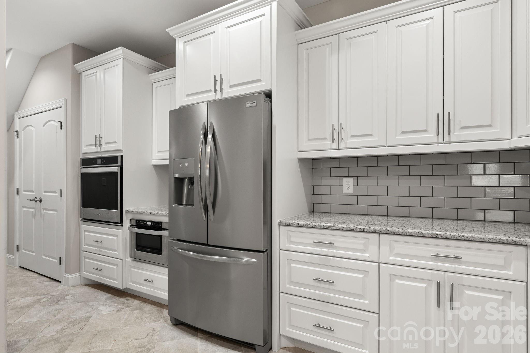 8276 Merchant Court — Denver