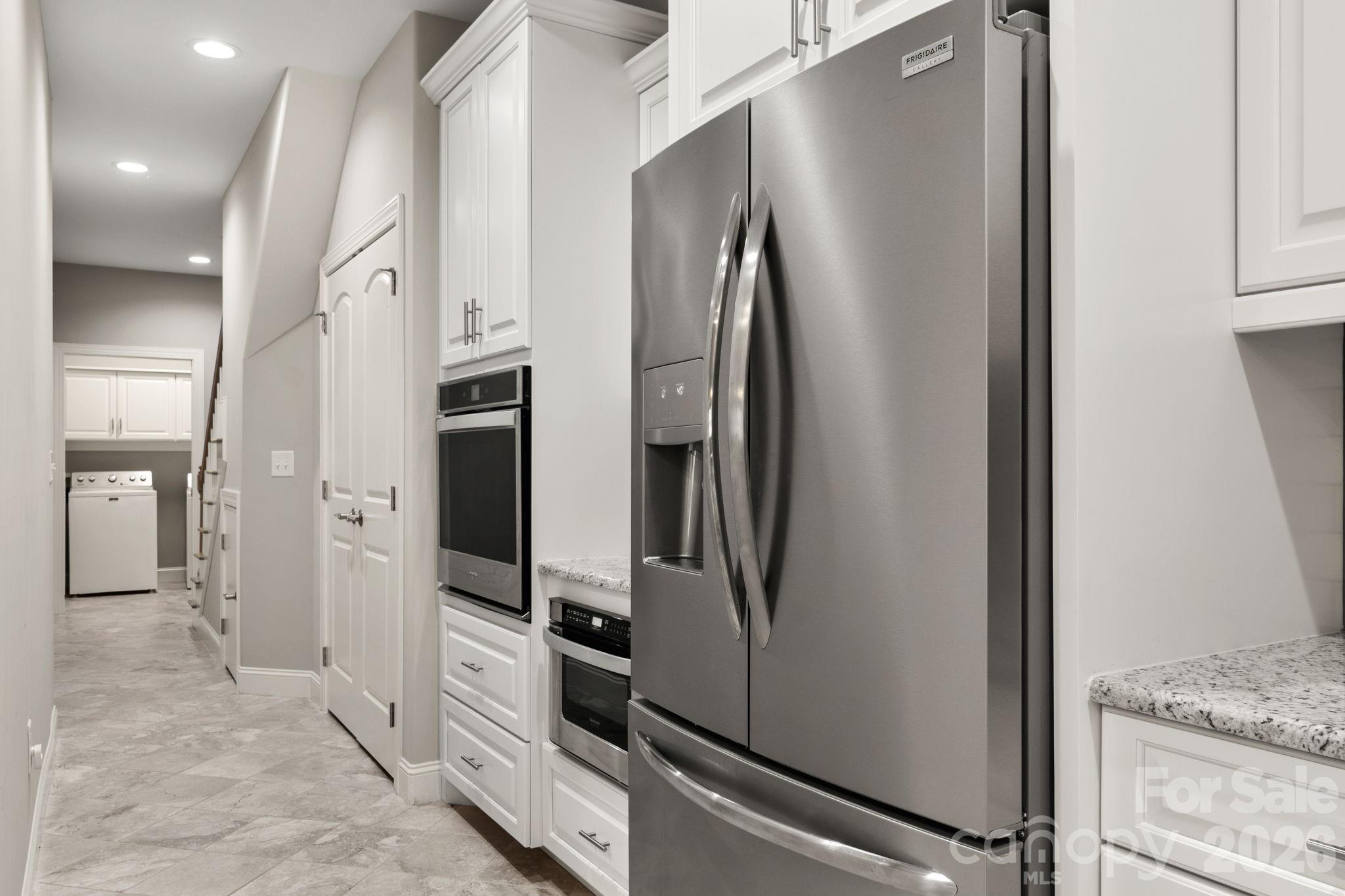 8276 Merchant Court — Denver