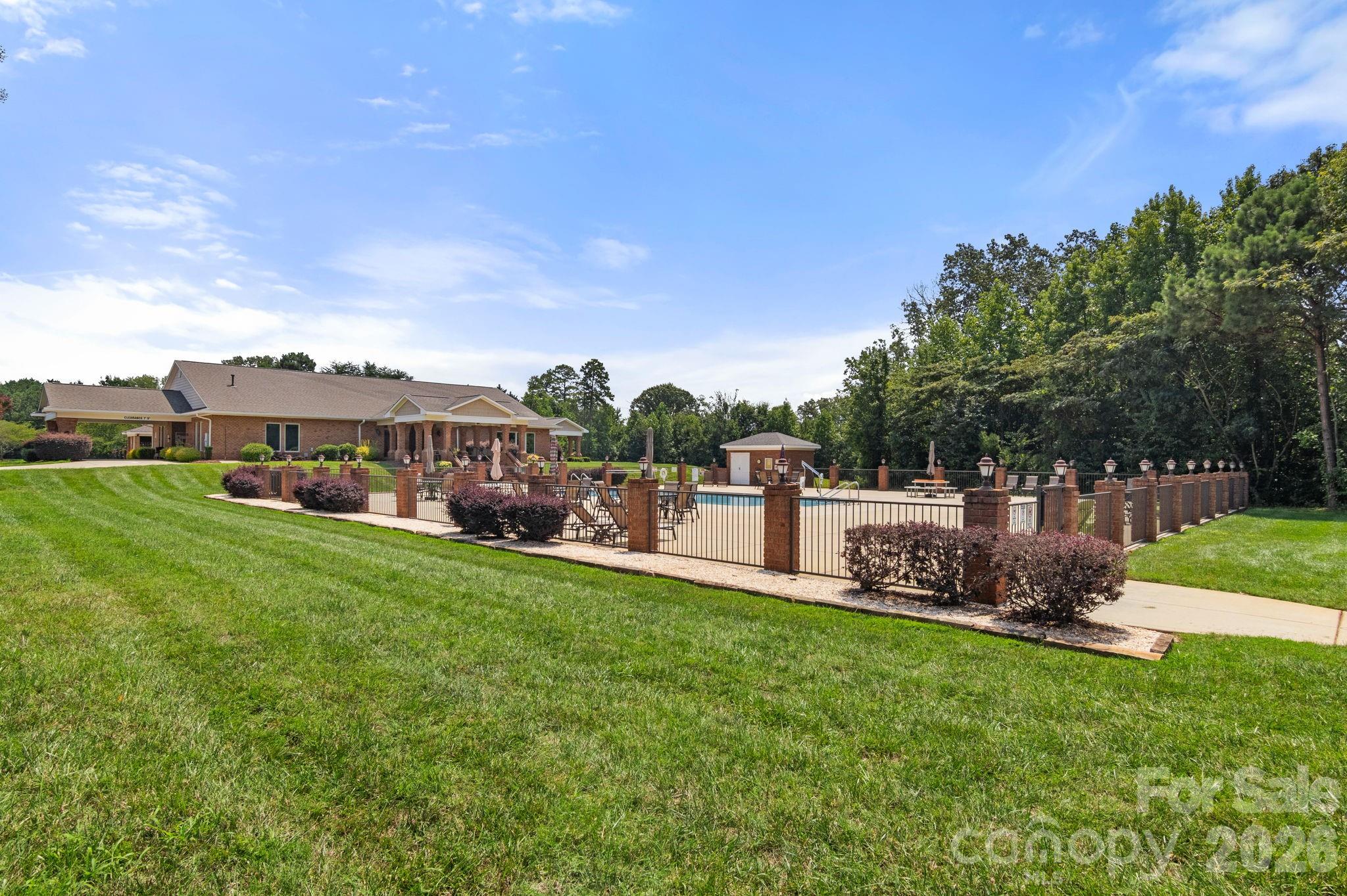 8276 Merchant Court — Denver