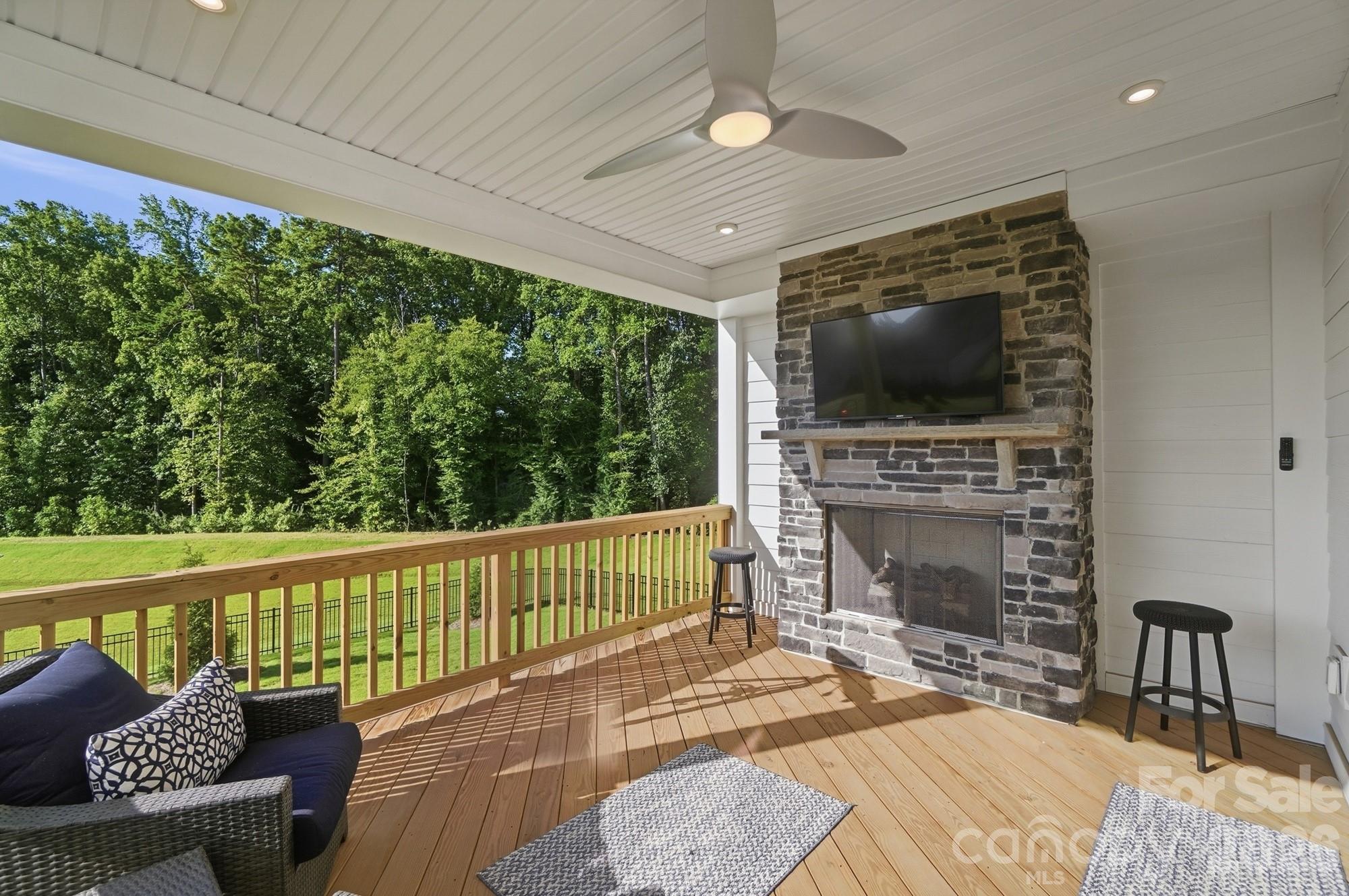 5225 Glenwalk Drive — Charlotte