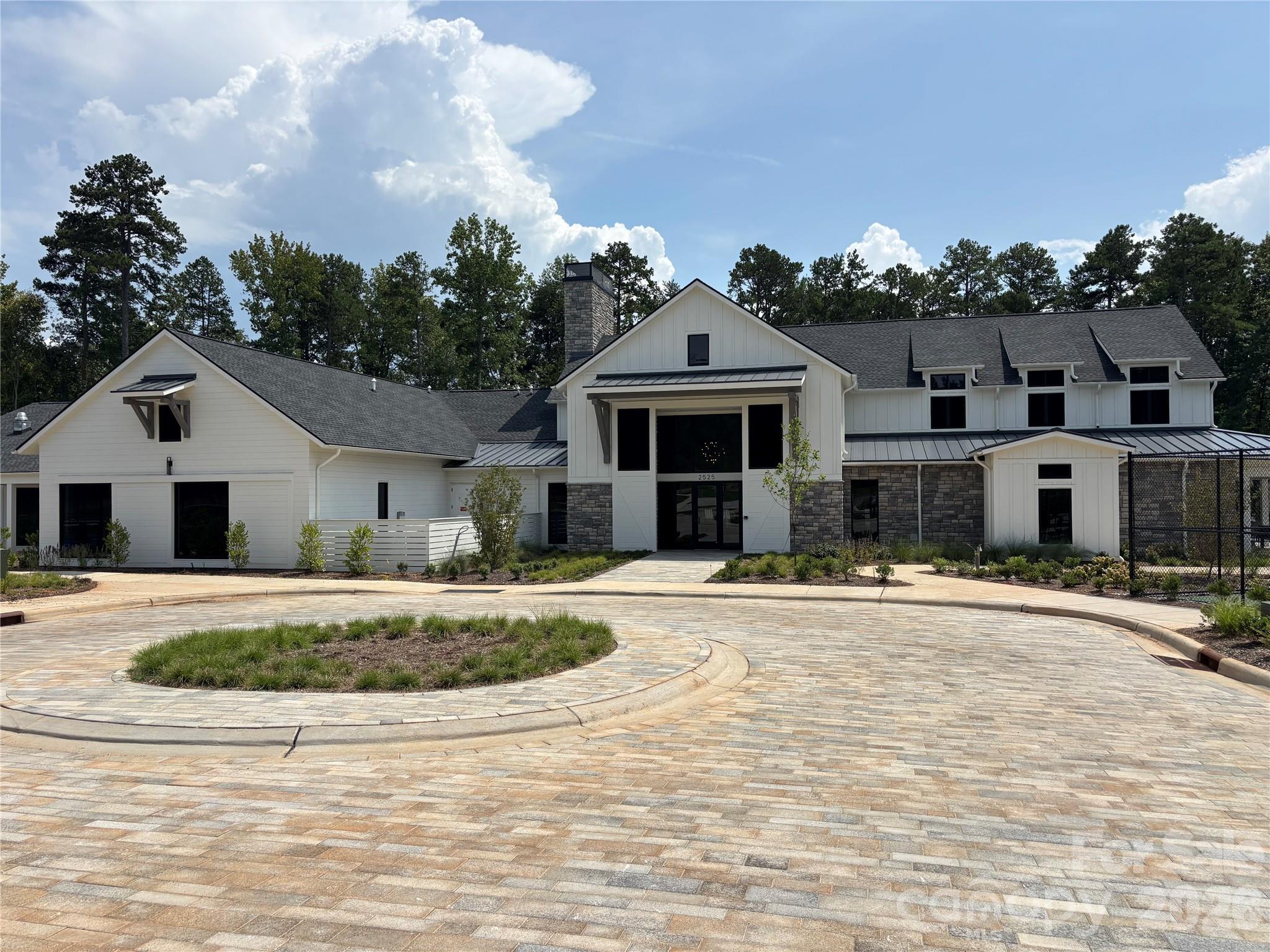 5225 Glenwalk Drive — Charlotte
