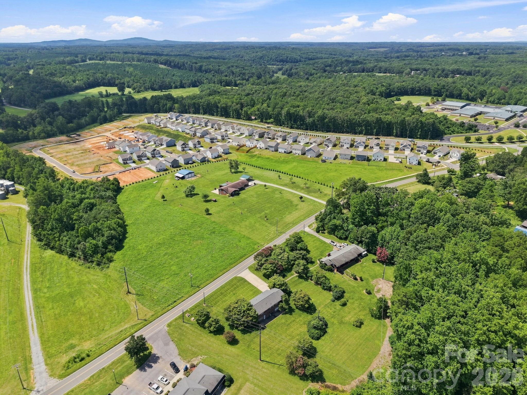 5587 Hagler Loop — Catawba