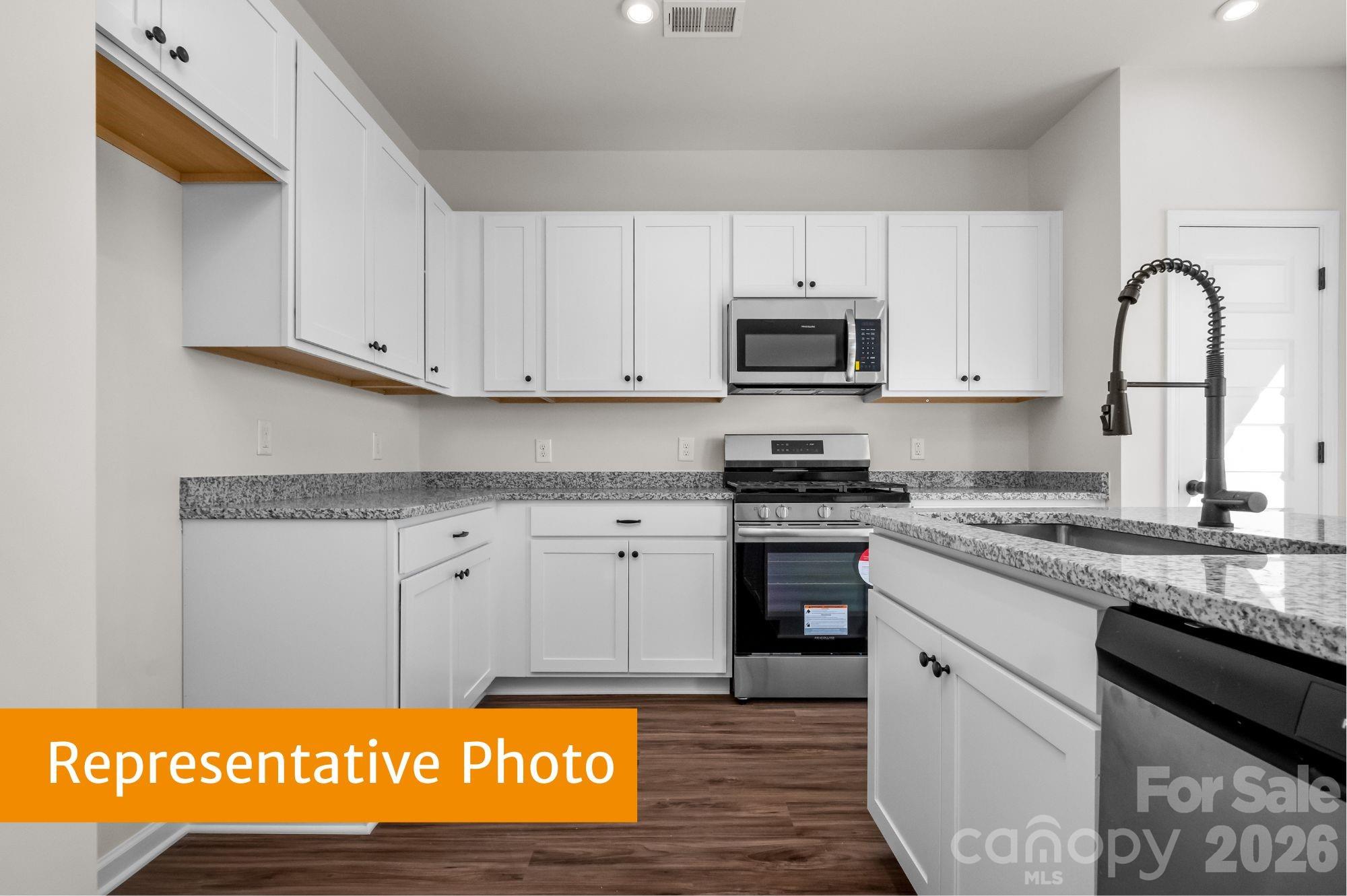 5587 Hagler Loop — Catawba