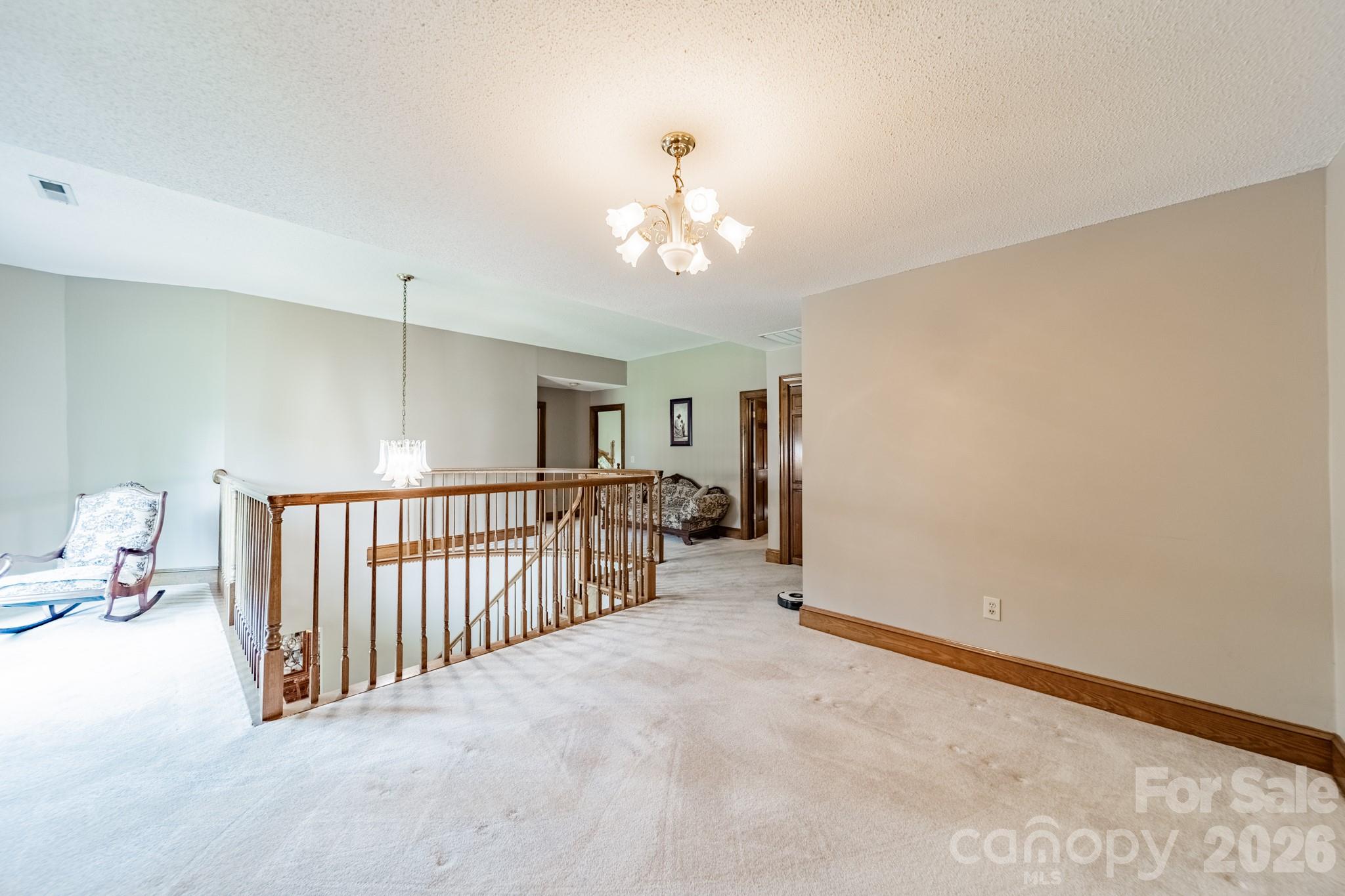 624 Springbrook Avenue NE — Concord