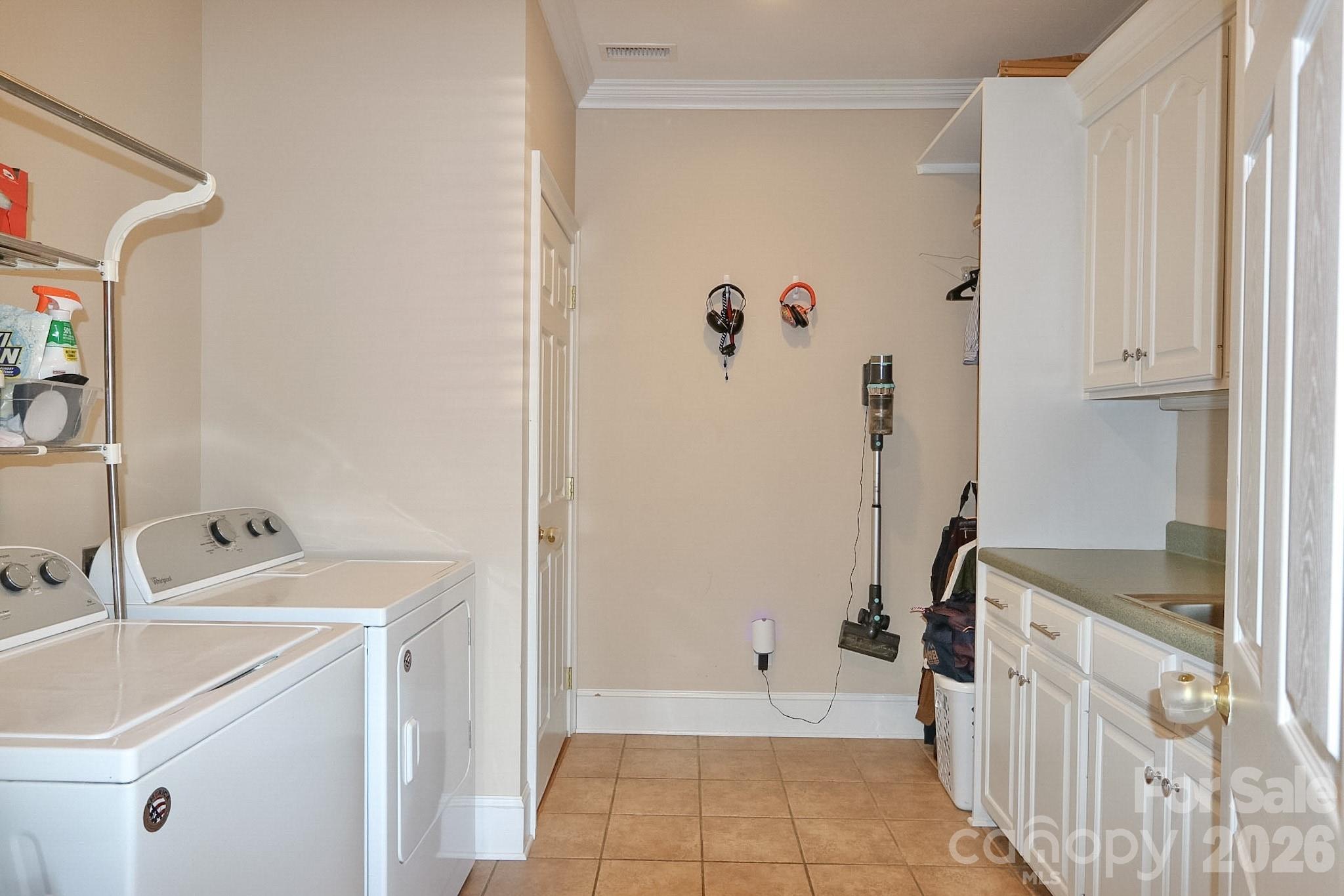 531 Westbrook Street — Jonesville