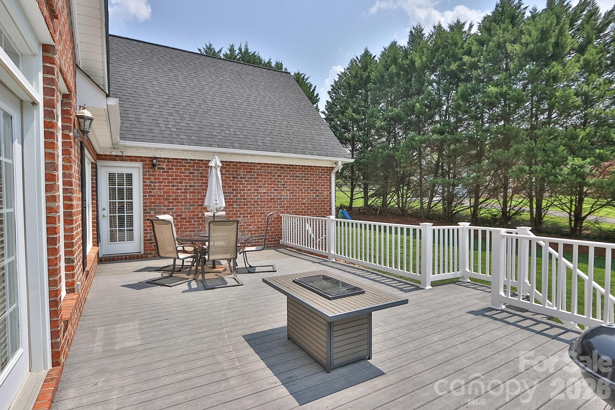 531 Westbrook Street — Jonesville