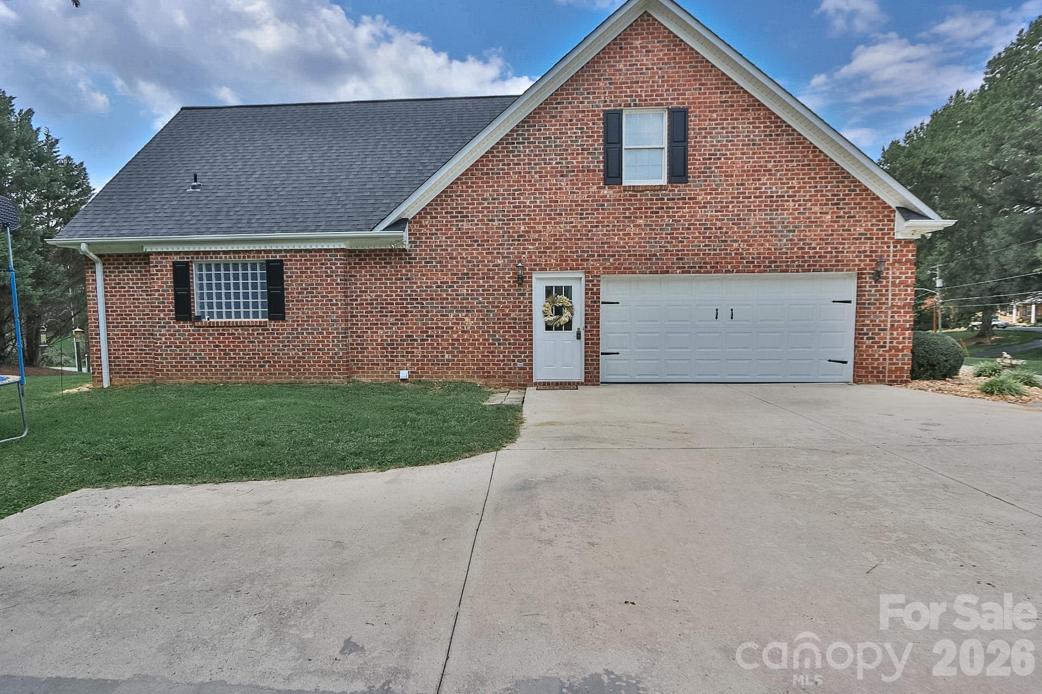 531 Westbrook Street — Jonesville