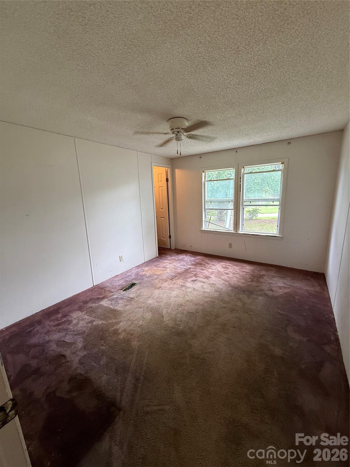 75 Mountain View Drive — Taylorsville