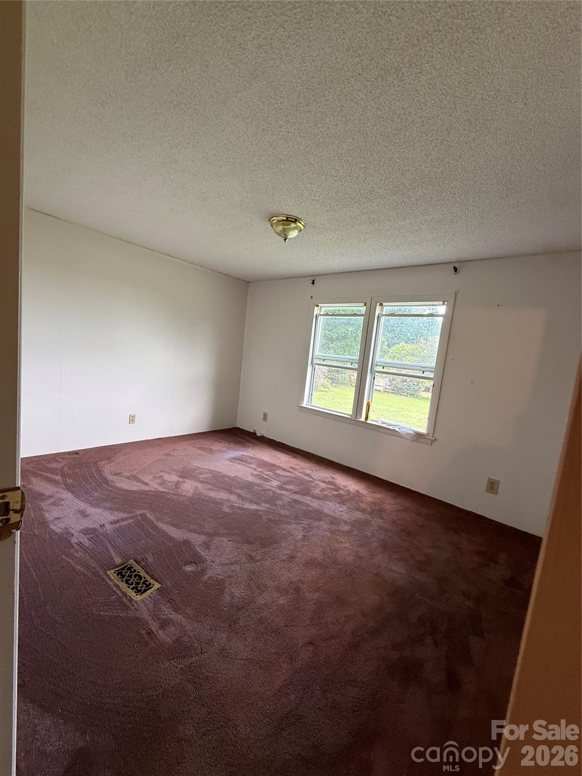 75 Mountain View Drive — Taylorsville