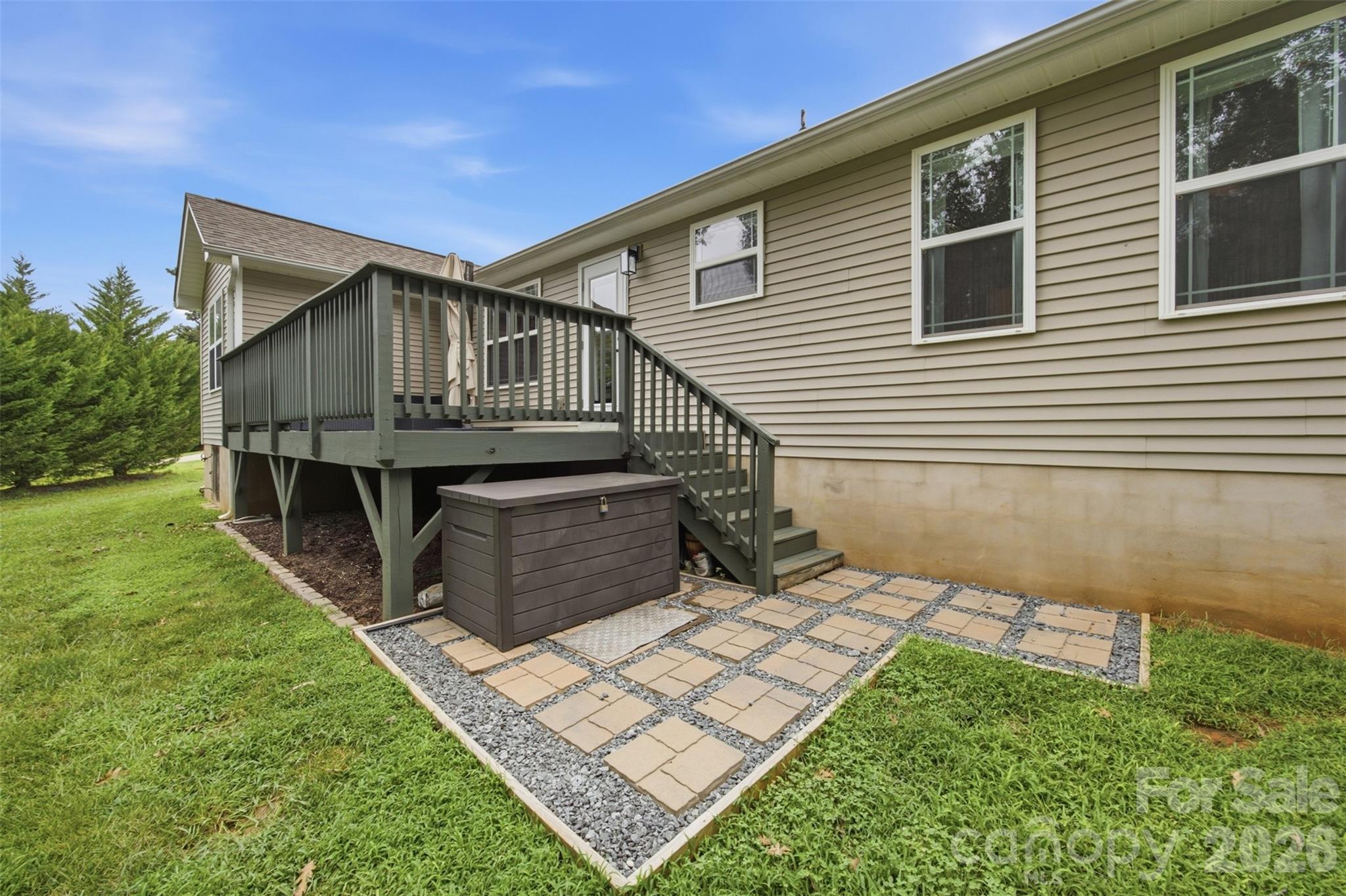 4084 Lydia Suzanne Place — Lincolnton