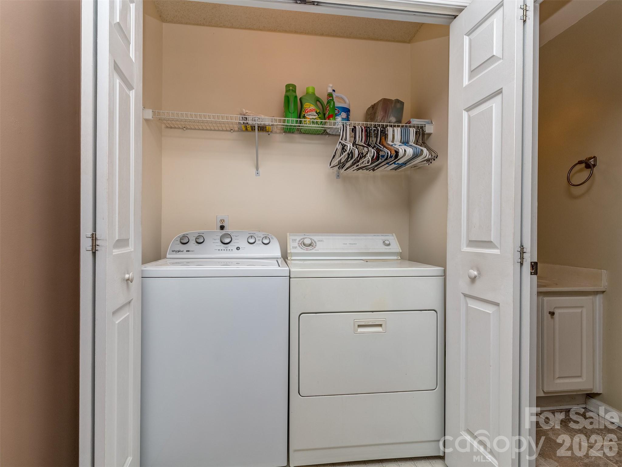 4522 Avalon Forest Lane — Charlotte