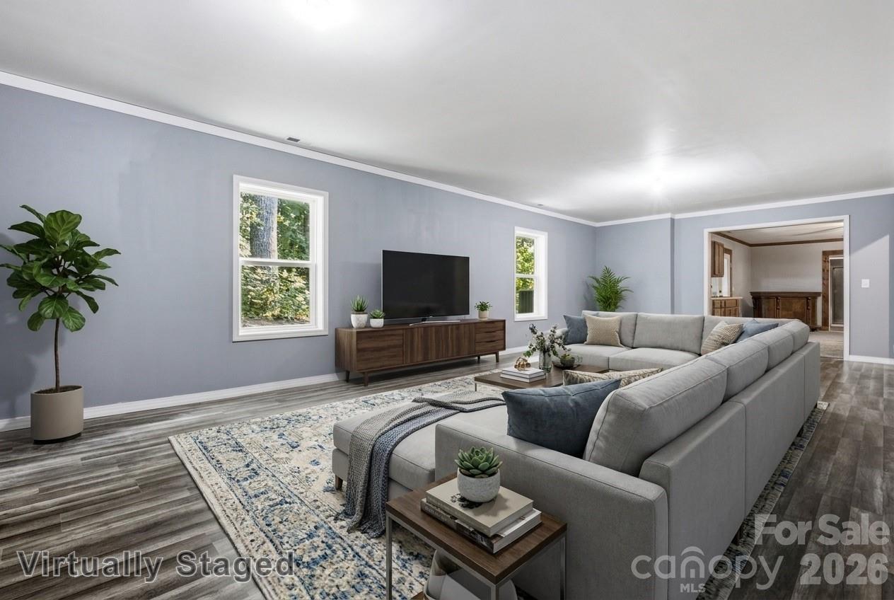 72 Summer Shade Court — Hendersonville