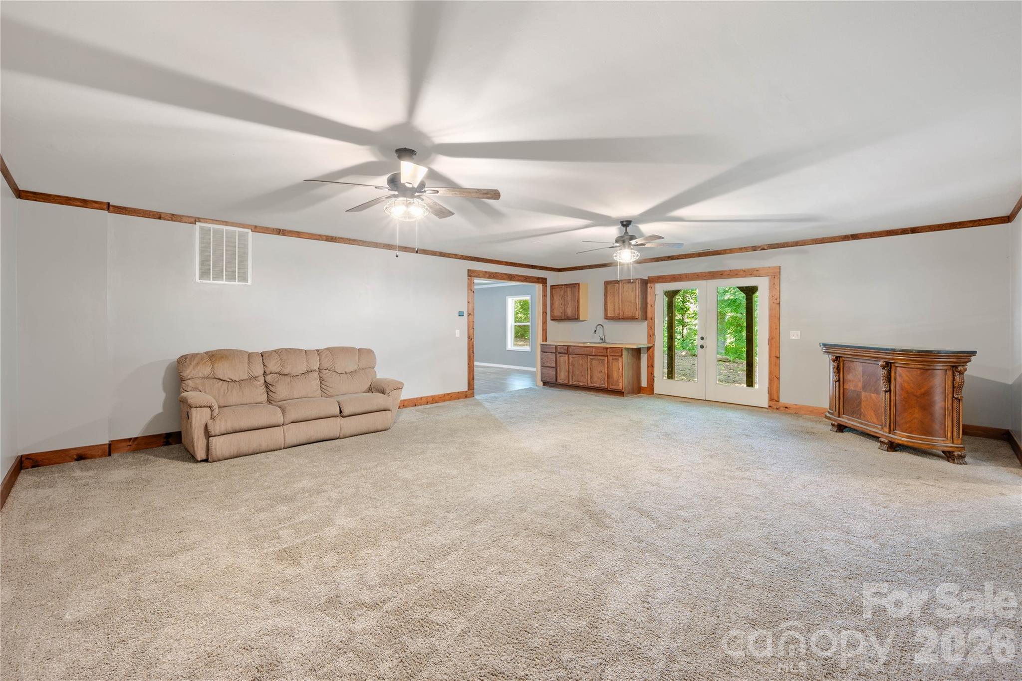 72 Summer Shade Court — Hendersonville