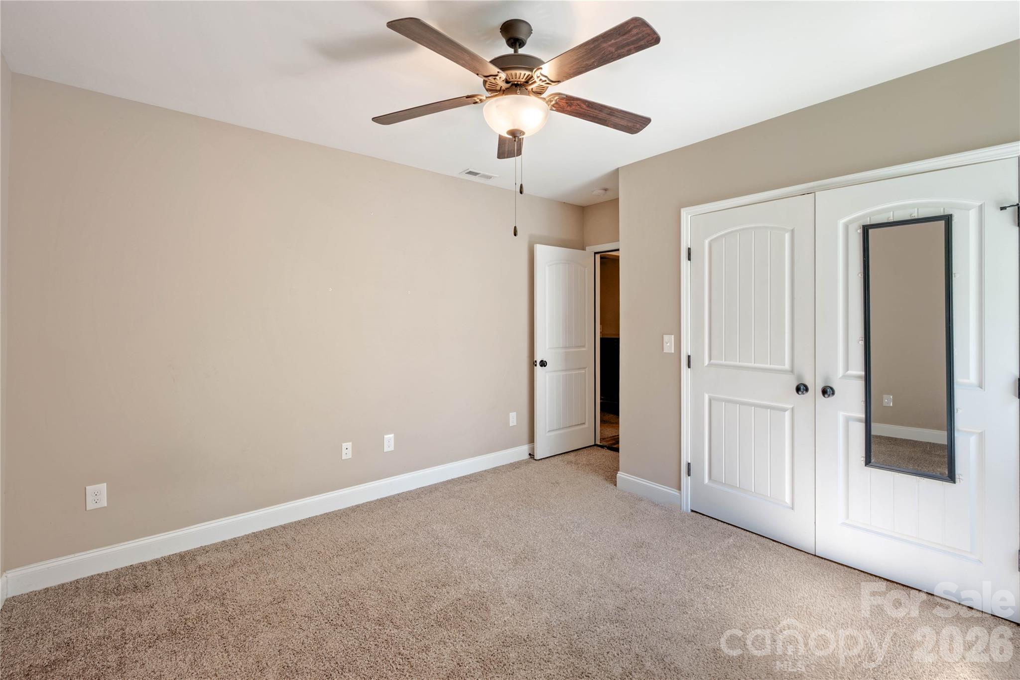 72 Summer Shade Court — Hendersonville