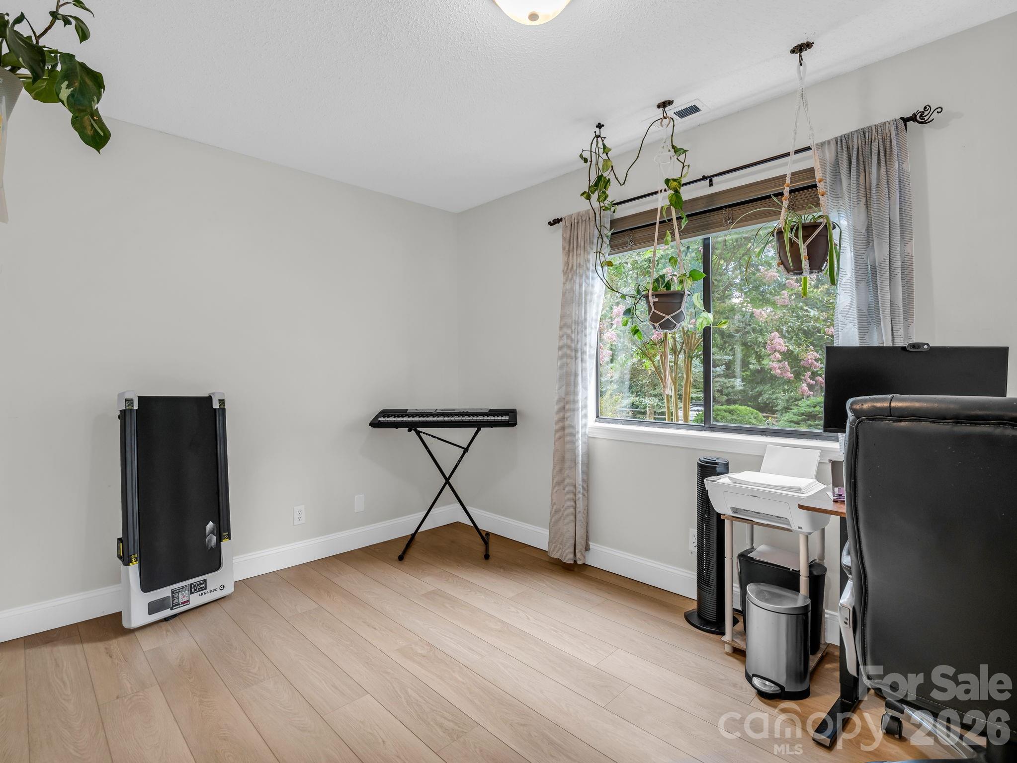 7 Woodlands Drive — Black Mountain
