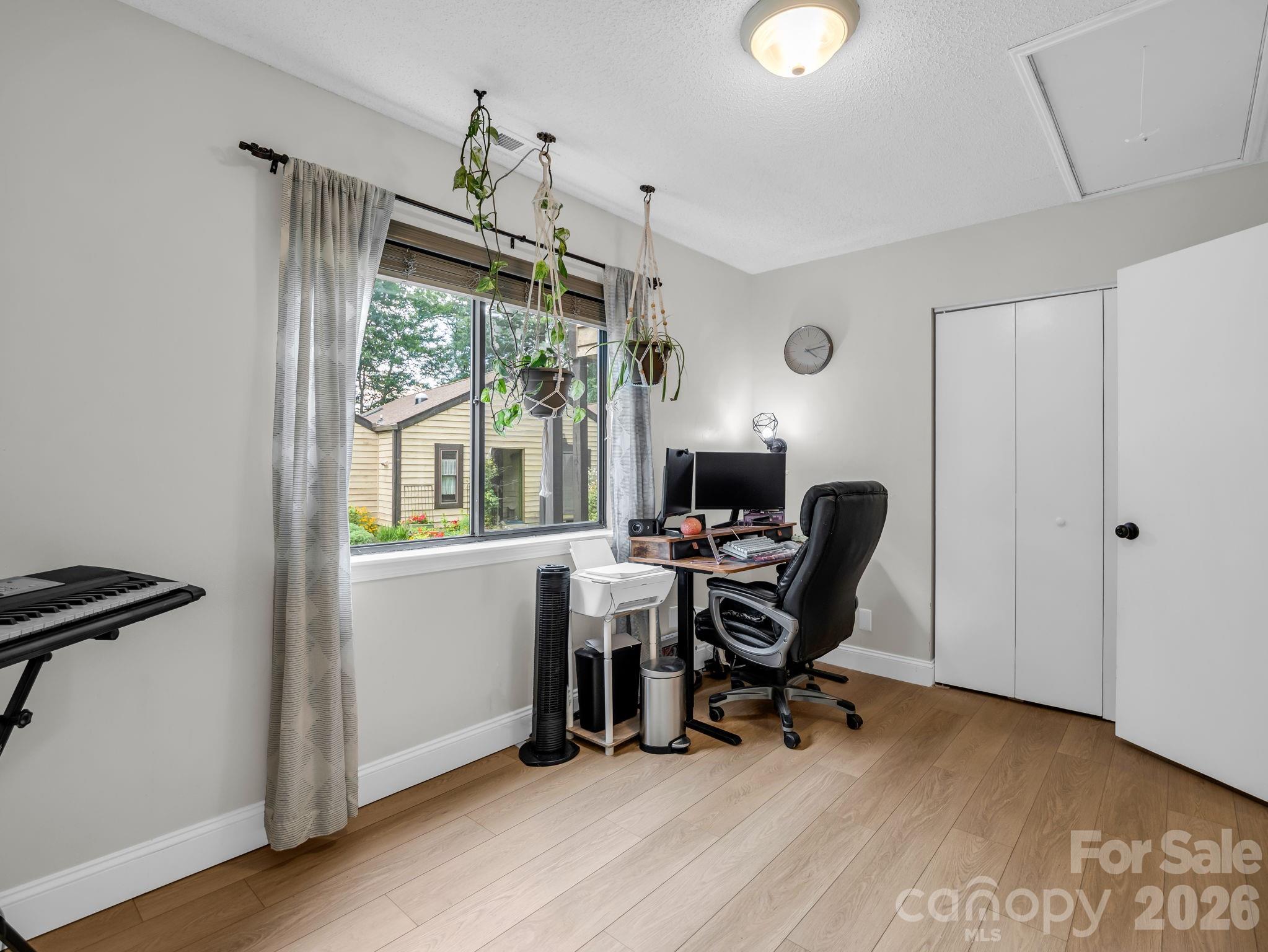 7 Woodlands Drive — Black Mountain