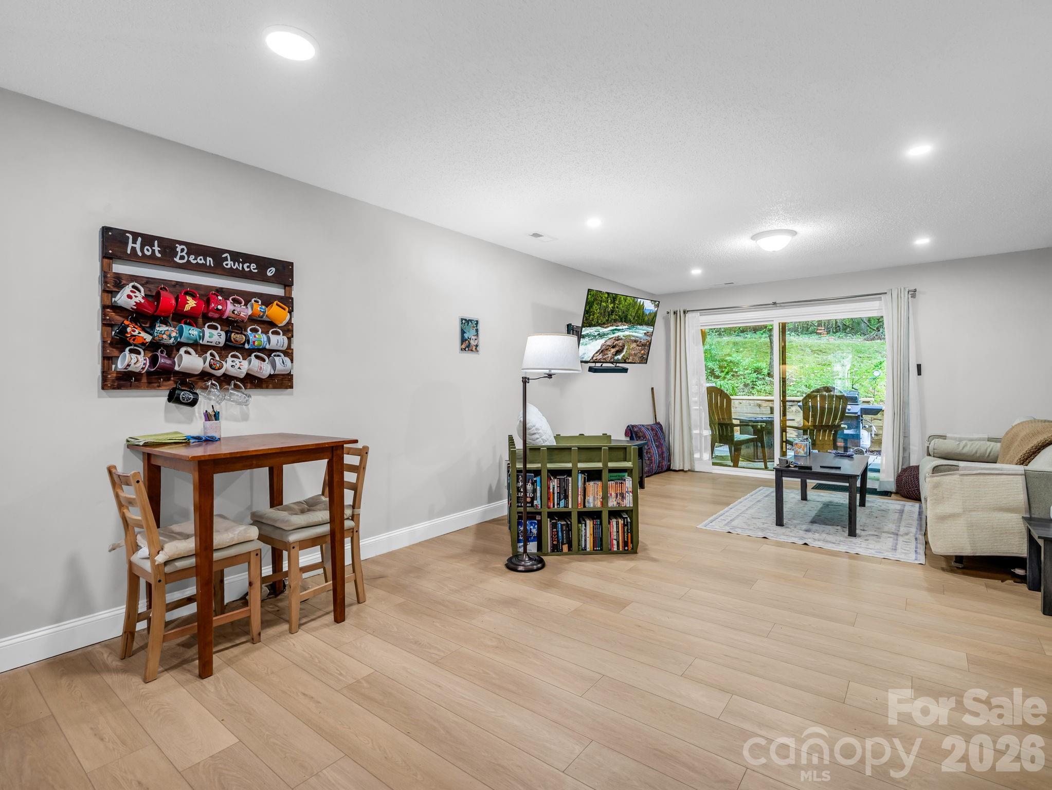 7 Woodlands Drive — Black Mountain