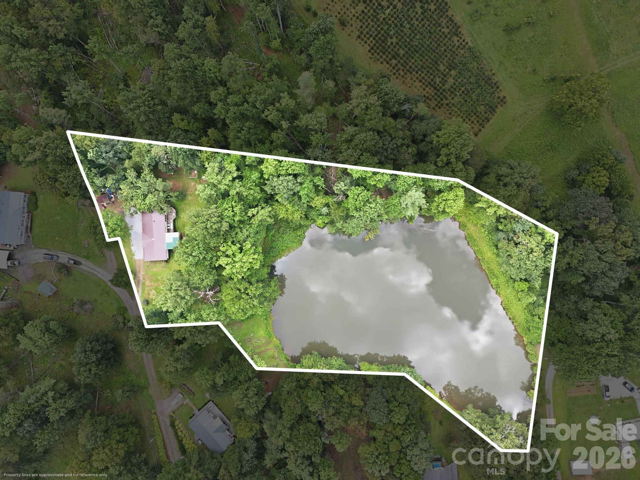 428 Hoot Owl Road — Spruce Pine