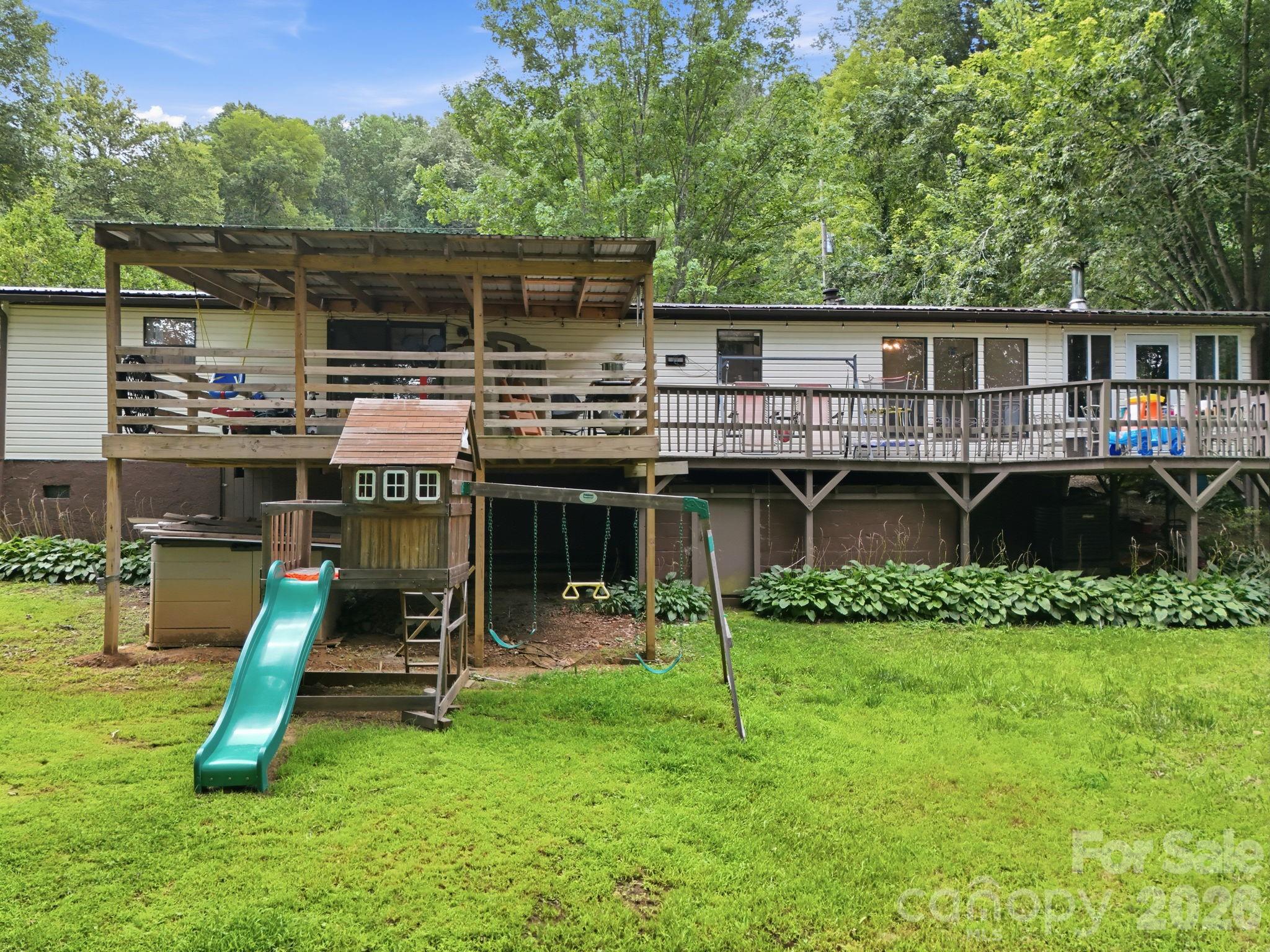 428 Hoot Owl Road — Spruce Pine