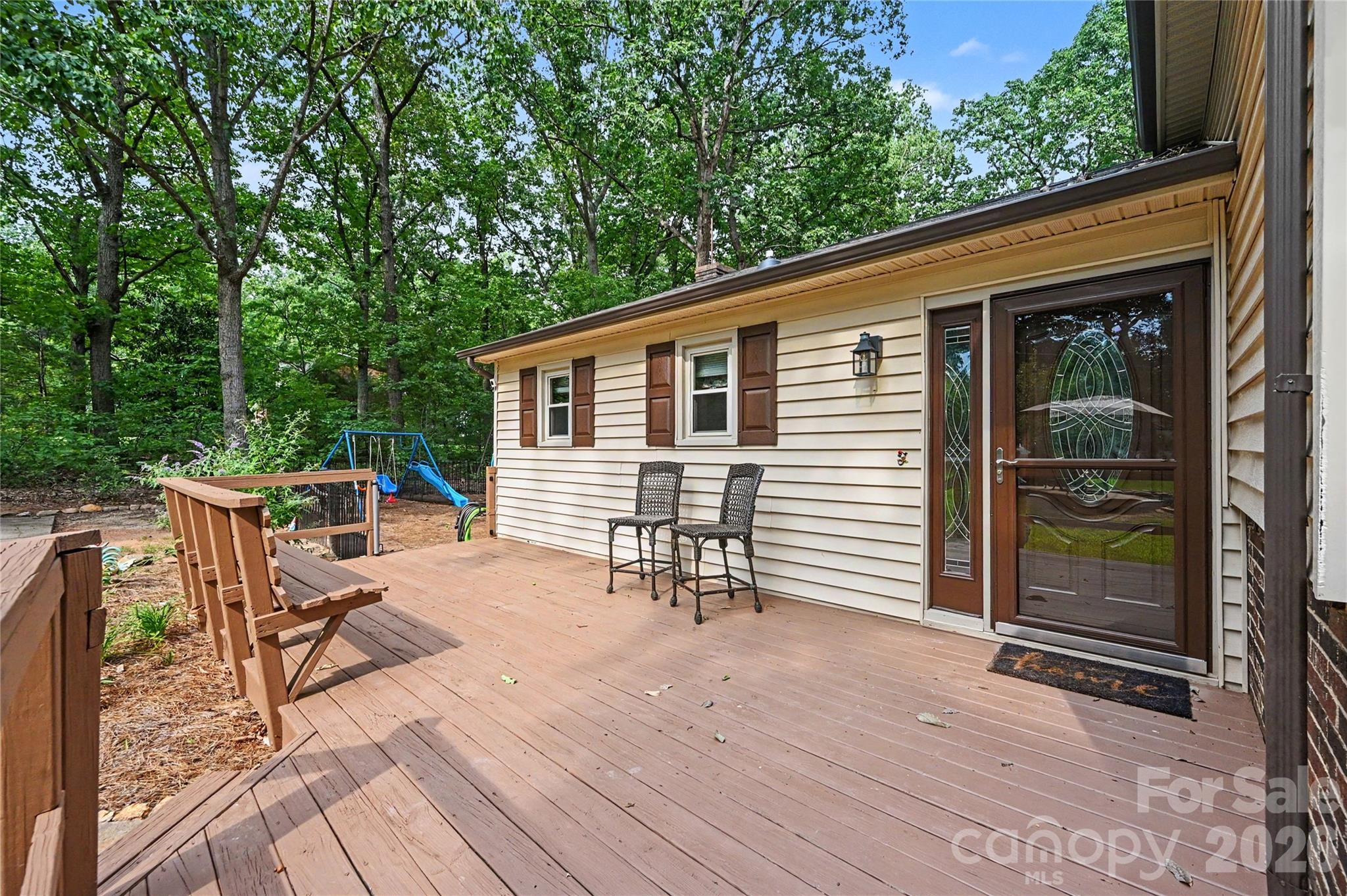 608 Hoyle Street — Lincolnton