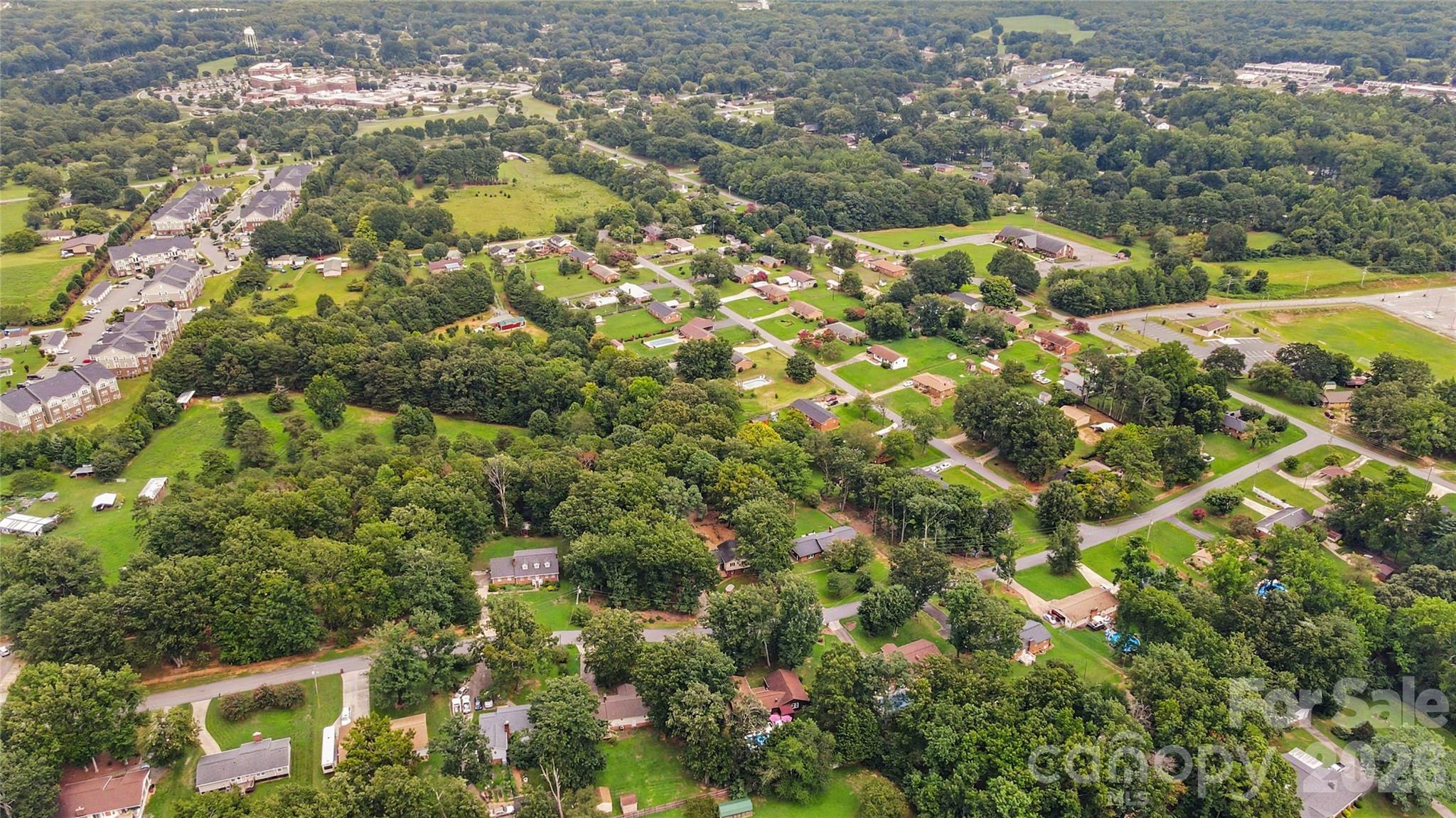 608 Hoyle Street — Lincolnton