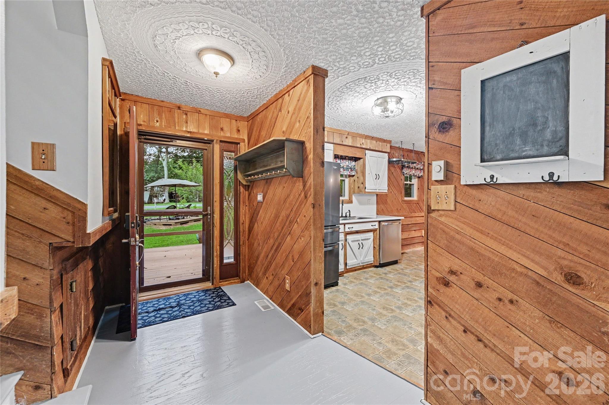 608 Hoyle Street — Lincolnton