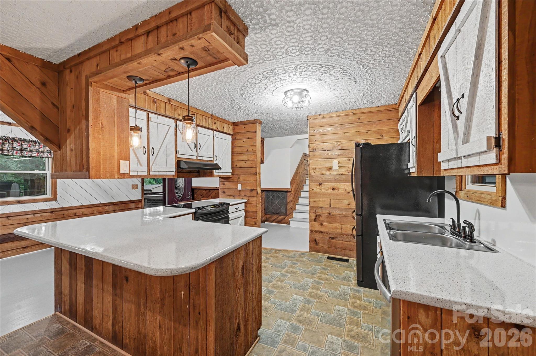 608 Hoyle Street — Lincolnton
