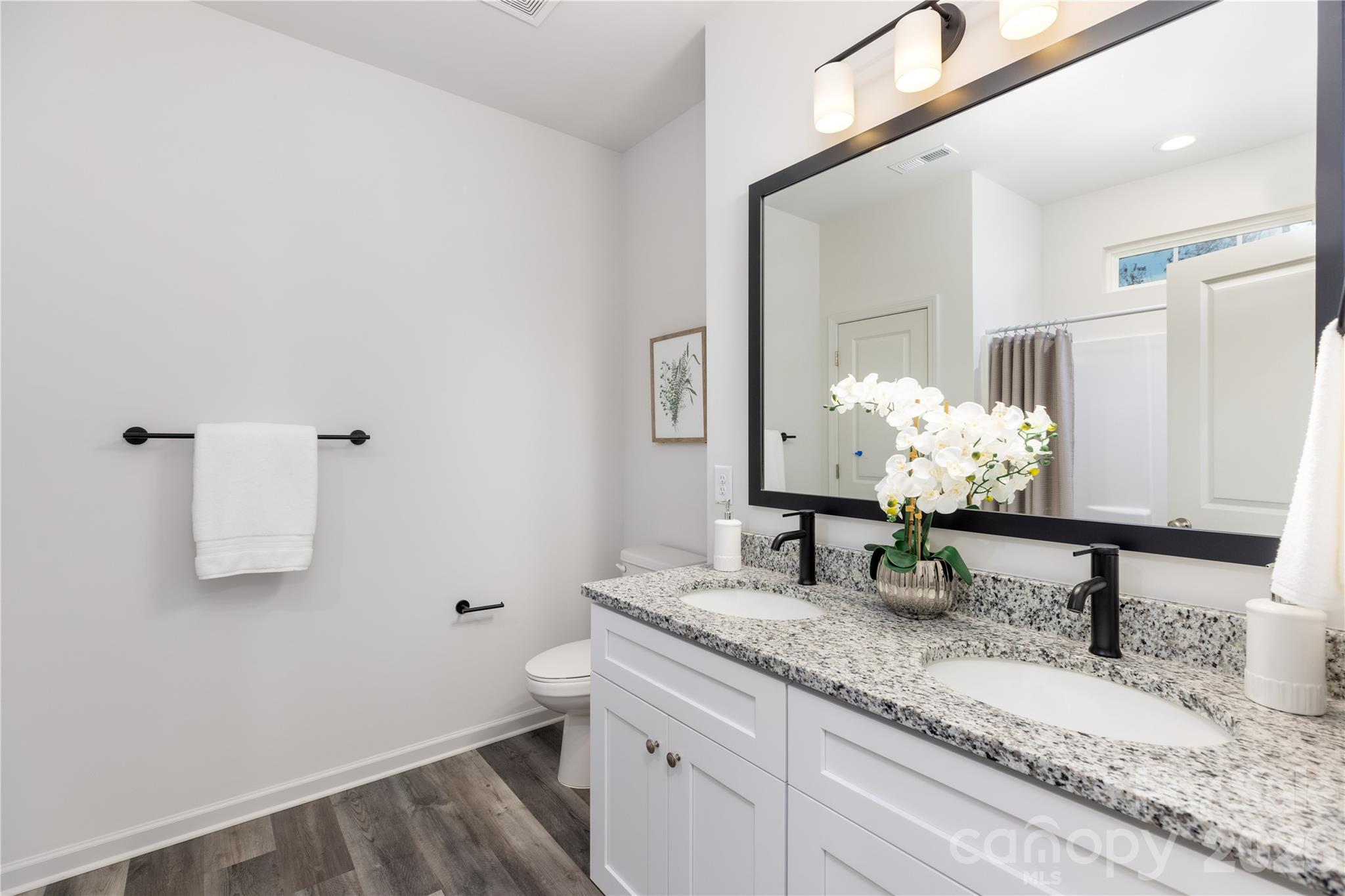 8814 Moores Chapel Road — Charlotte