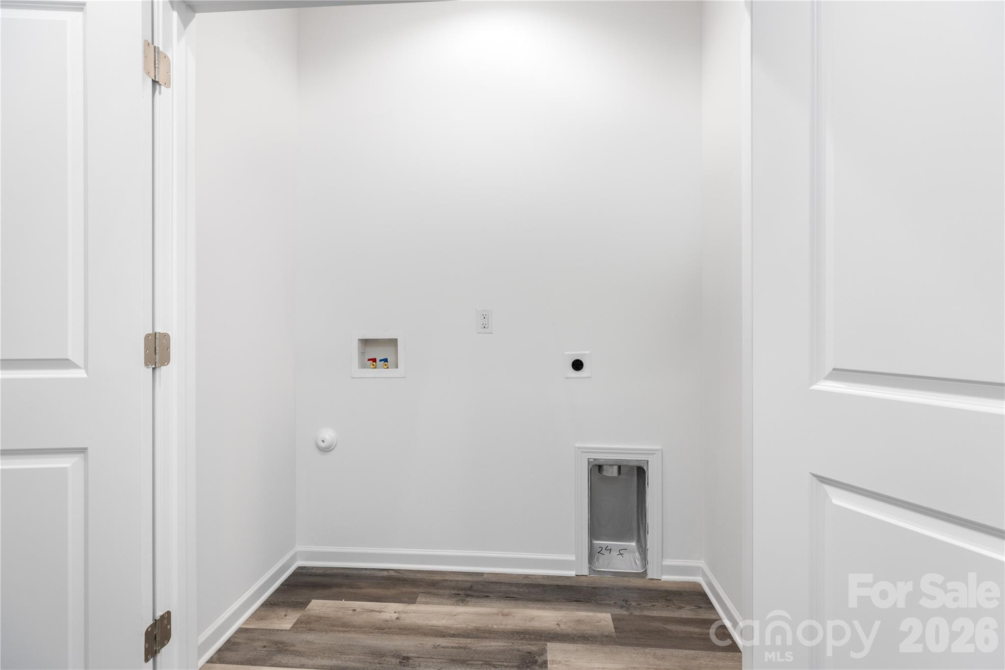 8814 Moores Chapel Road — Charlotte
